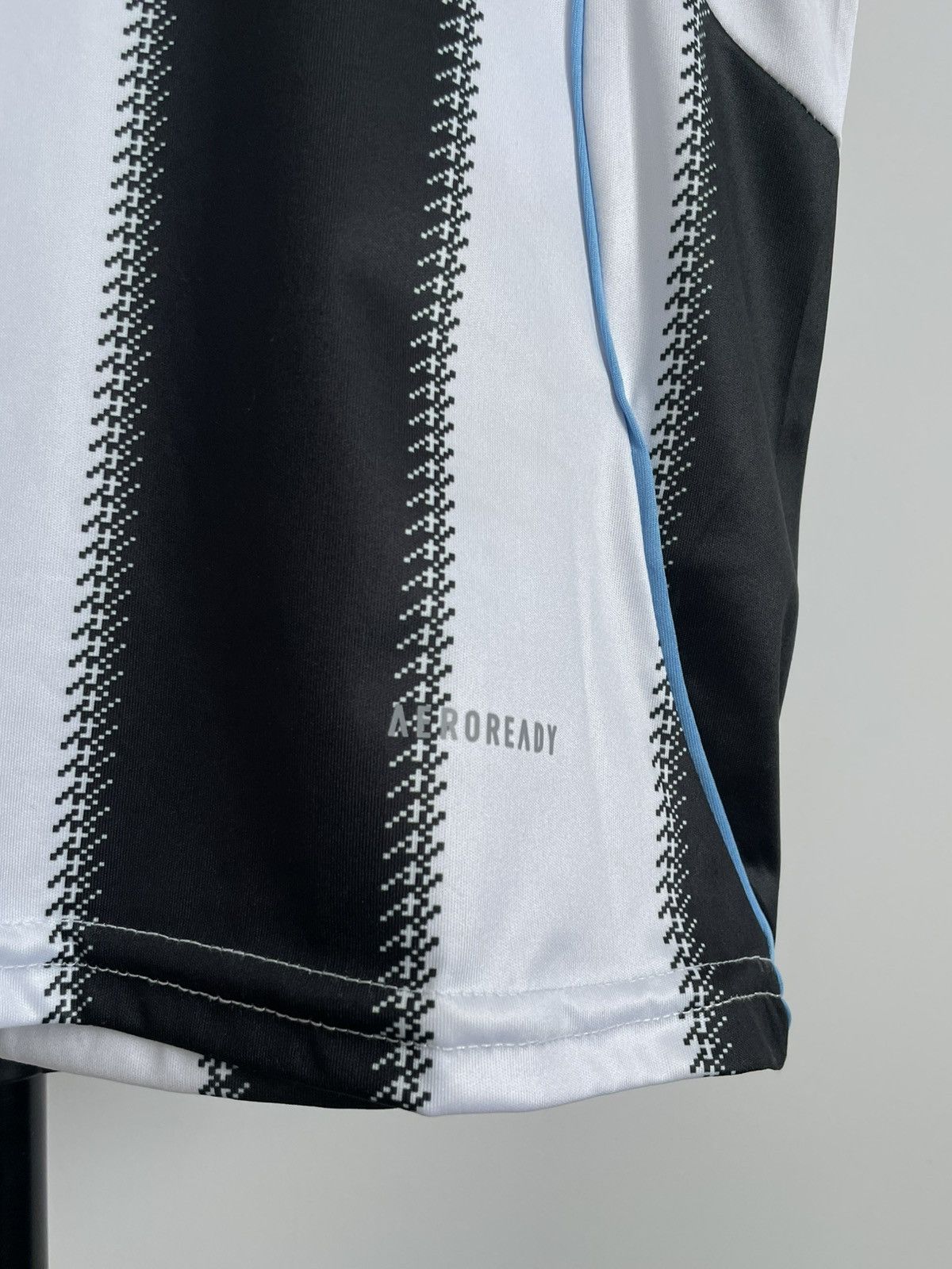 Adidas Adidas Newcastle 2025/2026 Home Football Shirt Jersey RARE Size US XL / EU 56 / 4 - 8 Thumbnail