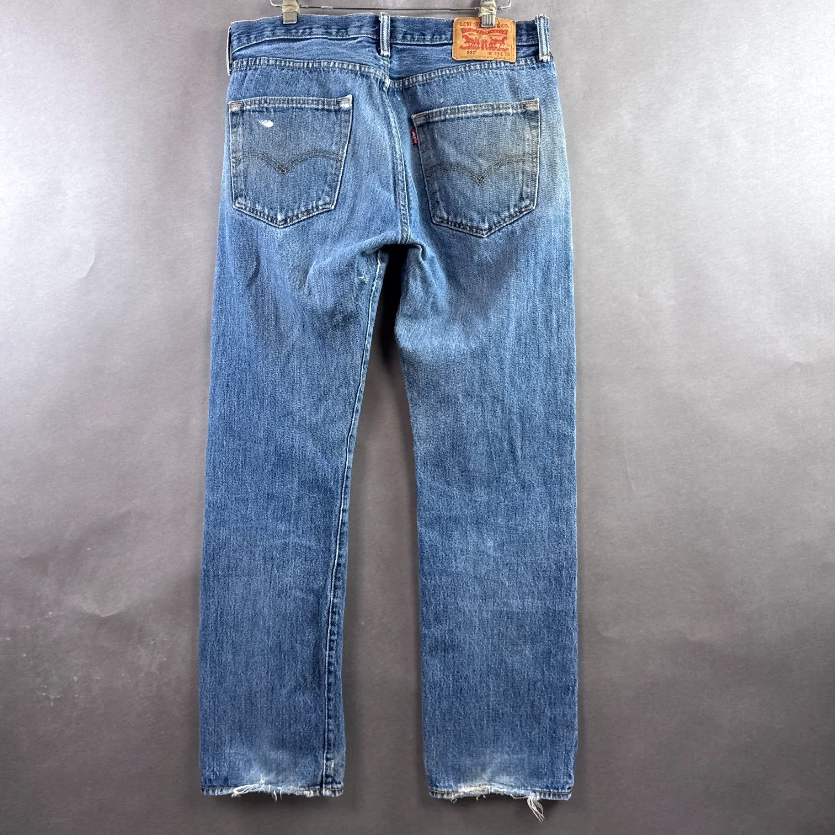 Levi's Levi's 501 Jeans Men 32x30 Blue Pant Button Fly Faded Thrash Repaired (Tag33x32) Size US 33 - 3 Thumbnail
