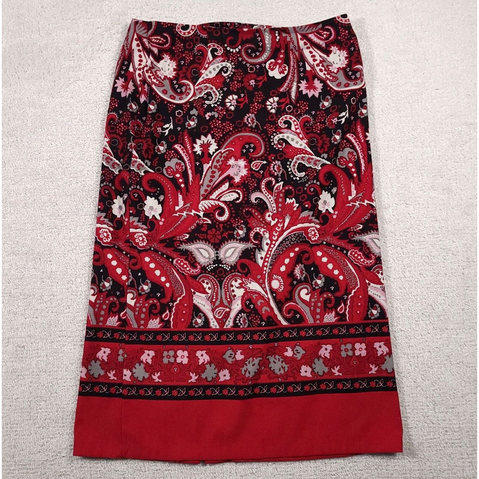Vintage Christopher & Banks Midi Skirt Women's 10 Red Paisley A-Line Zip Stretch Skirt Size 32" / US 10 / IT 46 - 2 Thumbnail