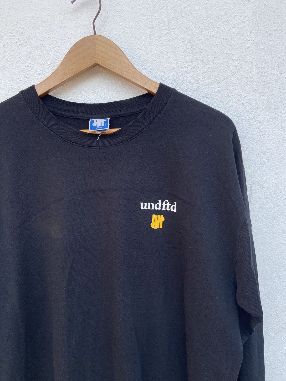Undefeated Steals🔥🔥🔥🔥 Rare Vintage Undefeated t shirt long sleeve Size US L / EU 52-54 / 3 - 7 Thumbnail