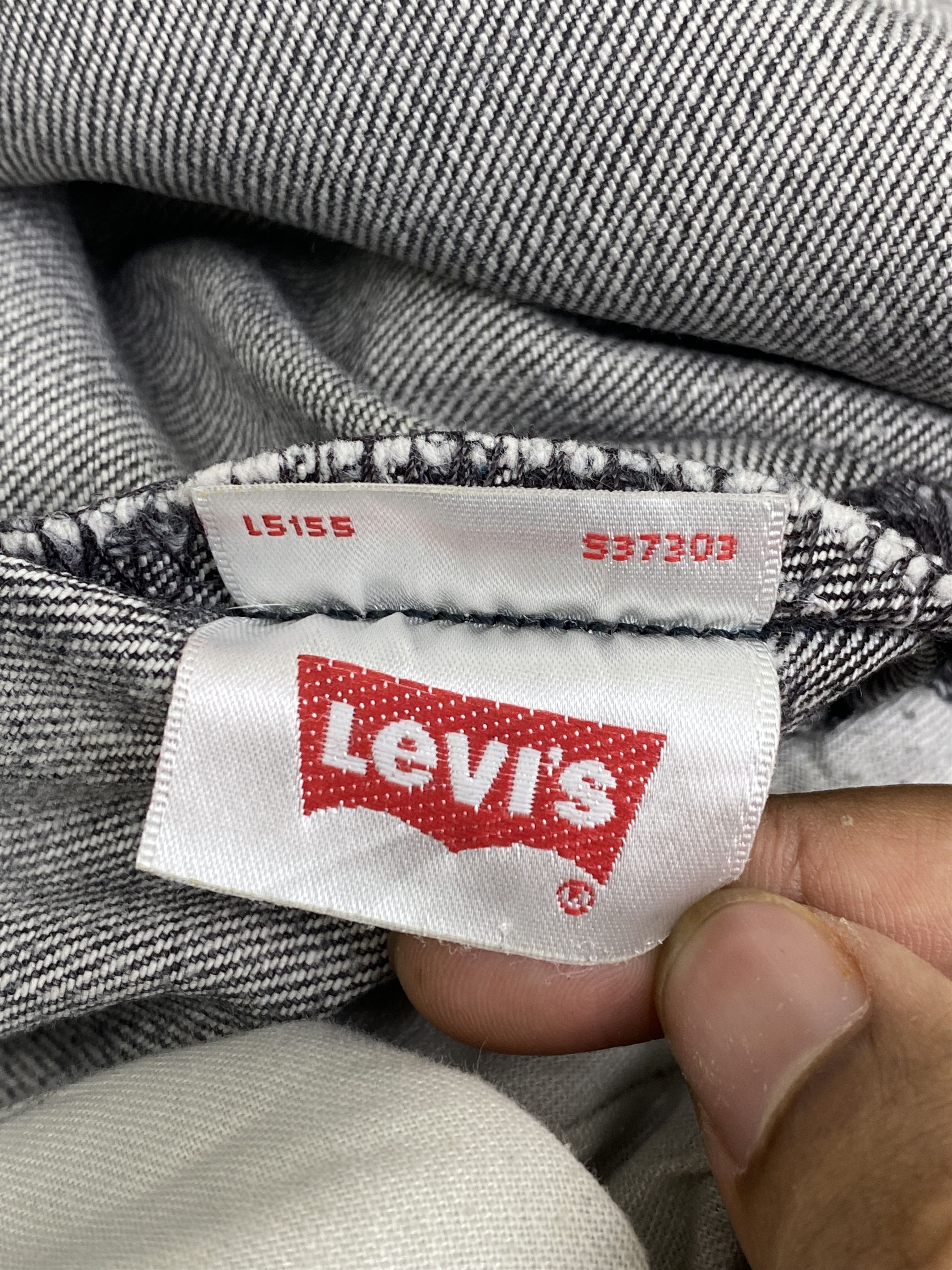 Levi's Faded Black Vintage Levi's 501 Jeans DP2774 Size US 33 - 7 Thumbnail