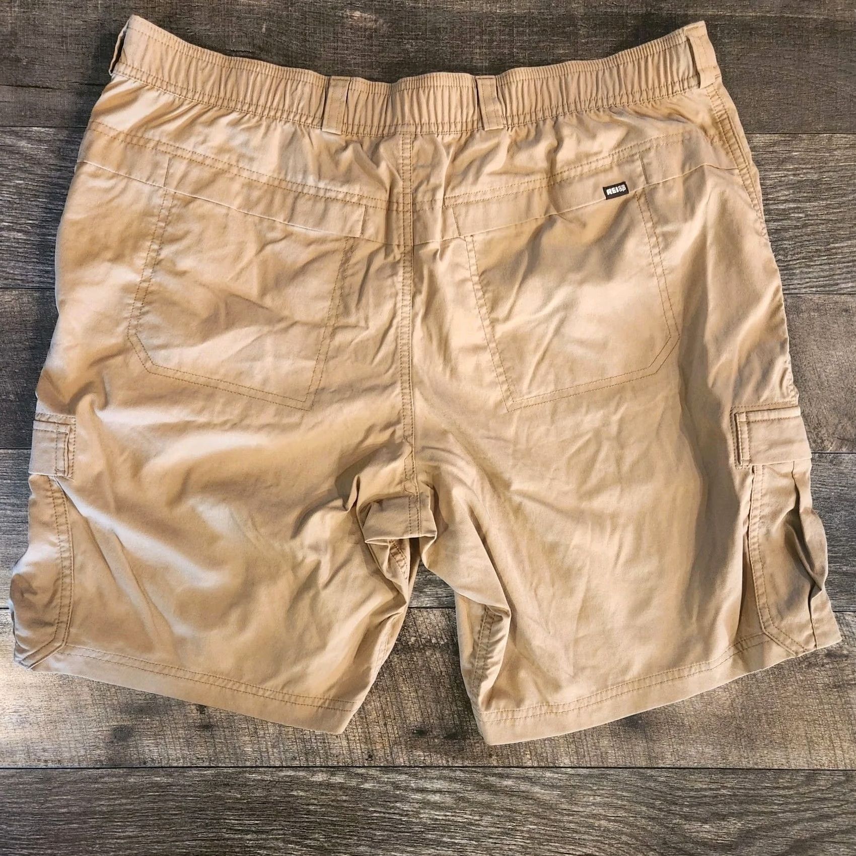 Vintage REI Co-Op Shorts Mens 38 9" Tan Cargo Outdoors Hiking Performance Size US 38 / EU 54 - 6 Thumbnail