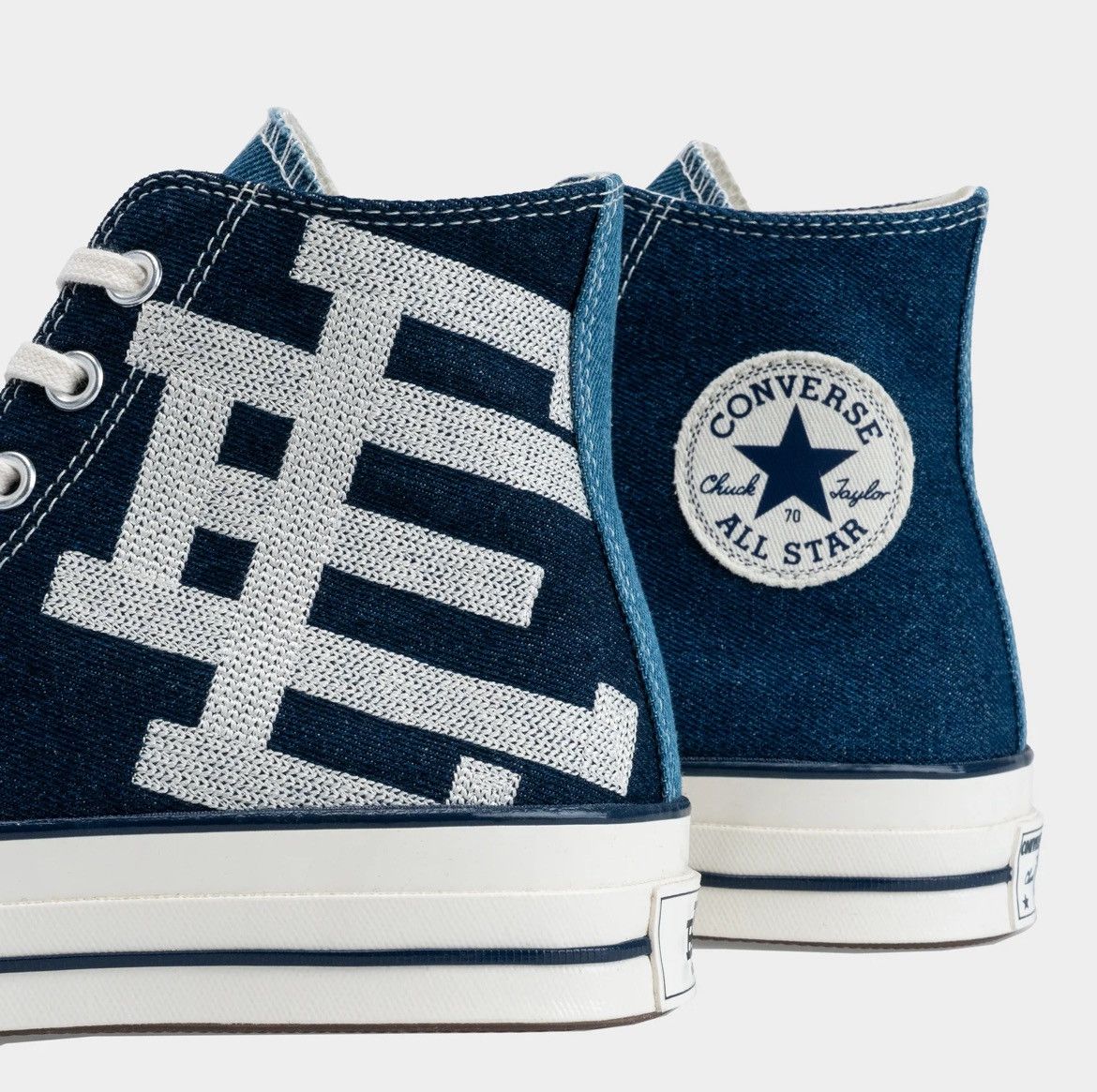 Eric Emanuel Eric Emanuel EE x Converse denim blue Chuck Taylors size 10 Size US 10 / EU 43 - 2 Thumbnail