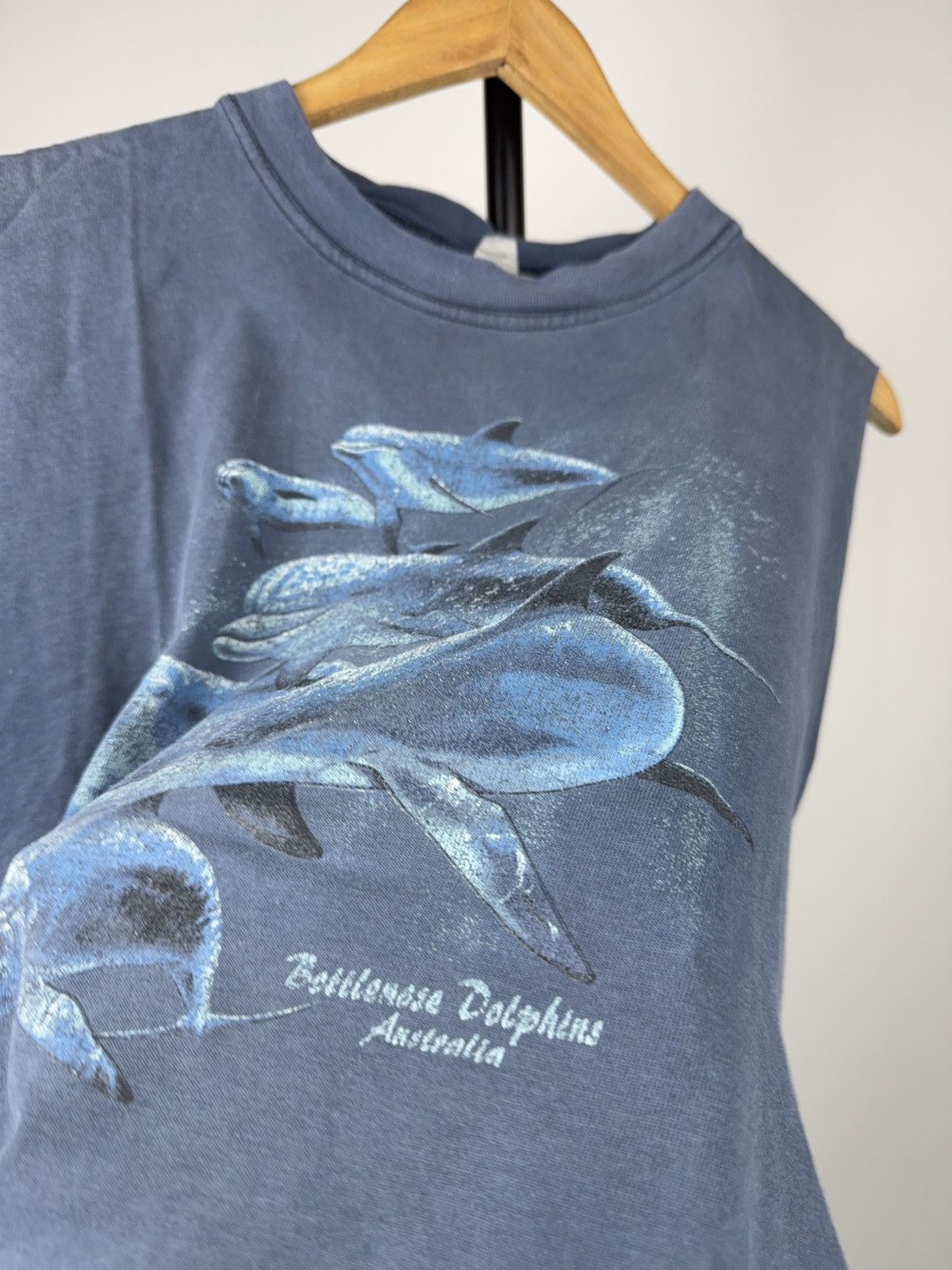 Vintage Vintage 90s Bottlenose Dolphins Australia Sleeveless Tee Size US M / EU 48-50 / 2 - 6 Thumbnail