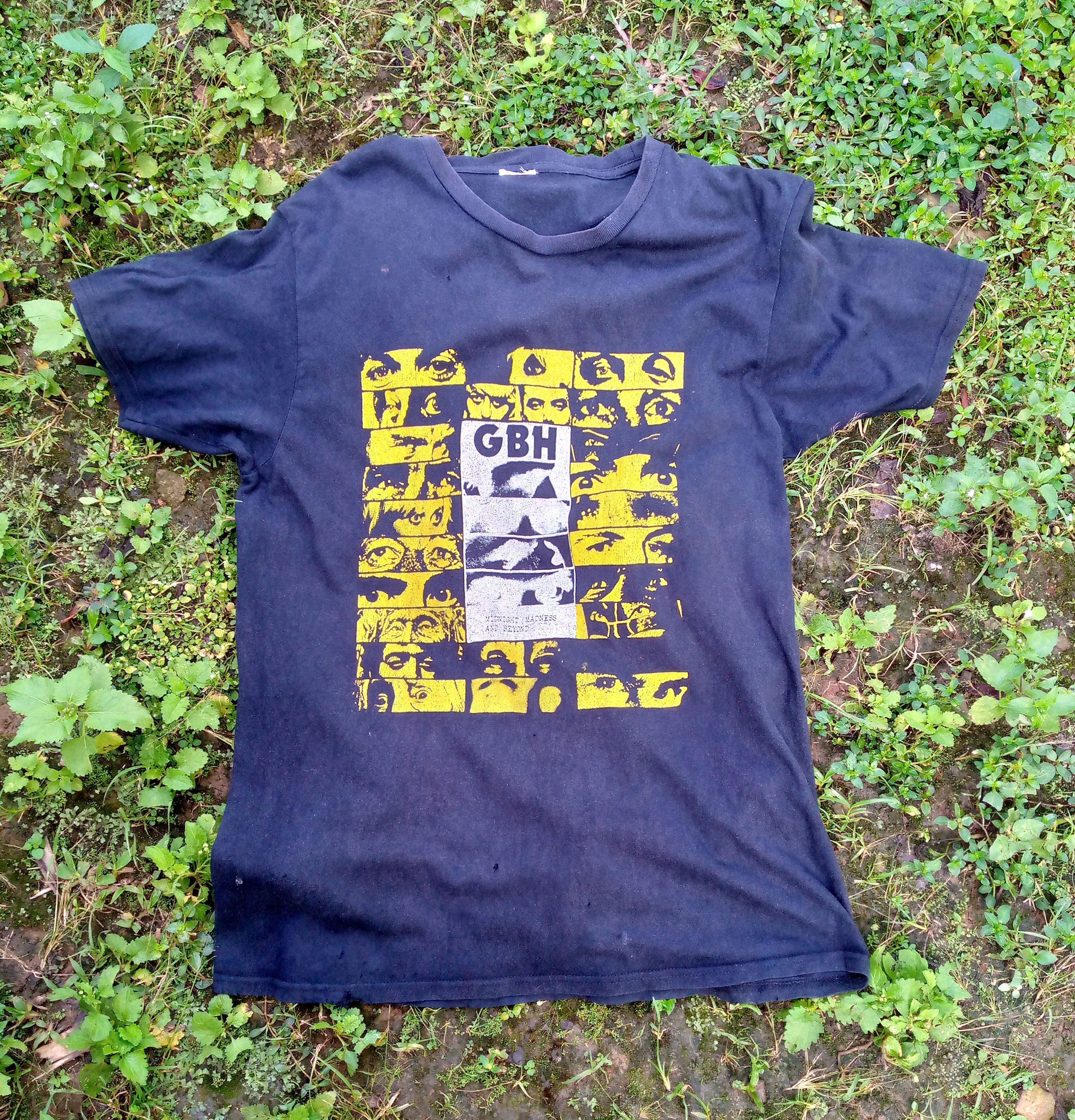 Band Tees Vtg Band Tees GBH Punk Size US M / EU 48-50 / 2 - 1 Thumbnail