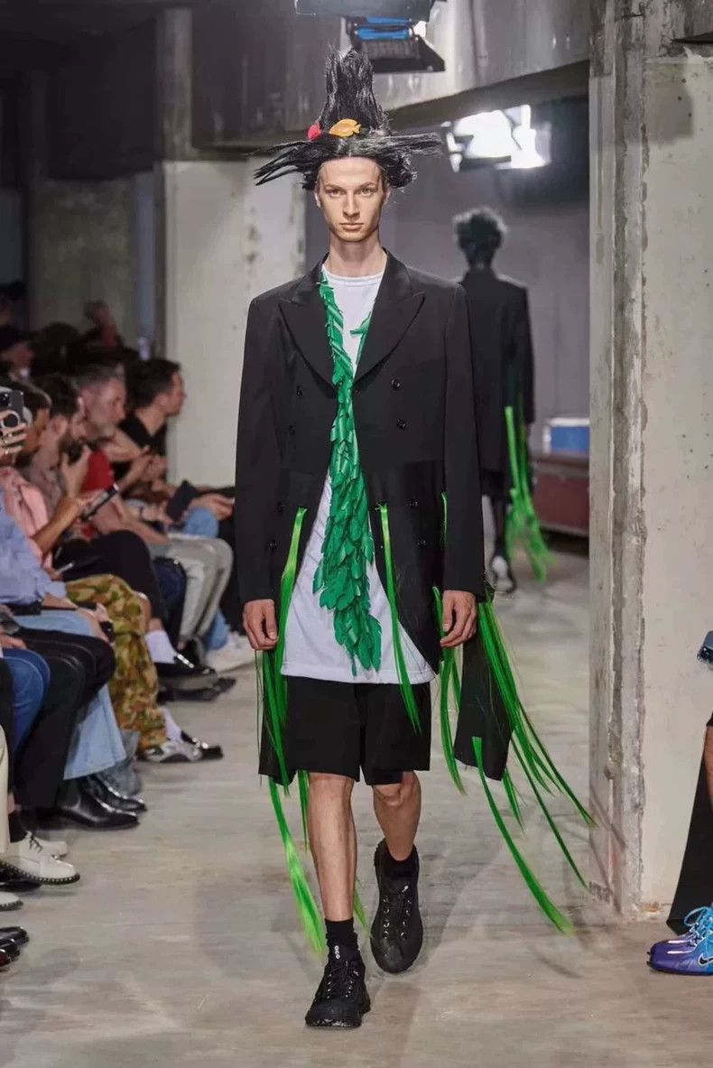 Comme des Garcons Comme Des Garcons Short Sleeve T-Shirt with Leaf Decoratio Size US S / EU 44-46 / 1 - 9 Thumbnail