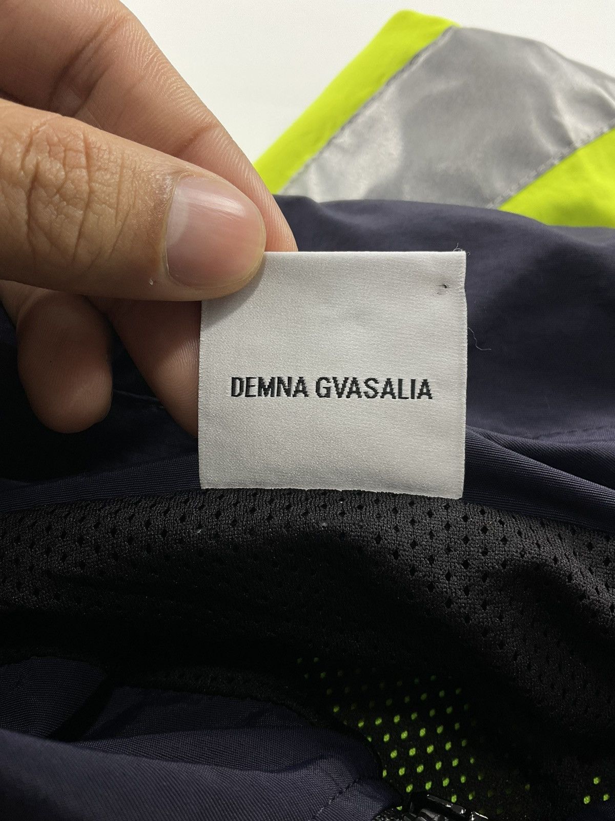 Vetements Vetements F/W'19 Hi Vis Anarchy Parka Jacket Size US S / EU 44-46 / 1 - 14 Thumbnail