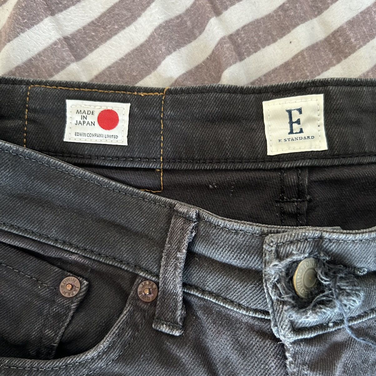 Edwin Vintage Edwin E Standard Distressed Faded Black Denim Size US 28 / EU 44 - 13 Thumbnail