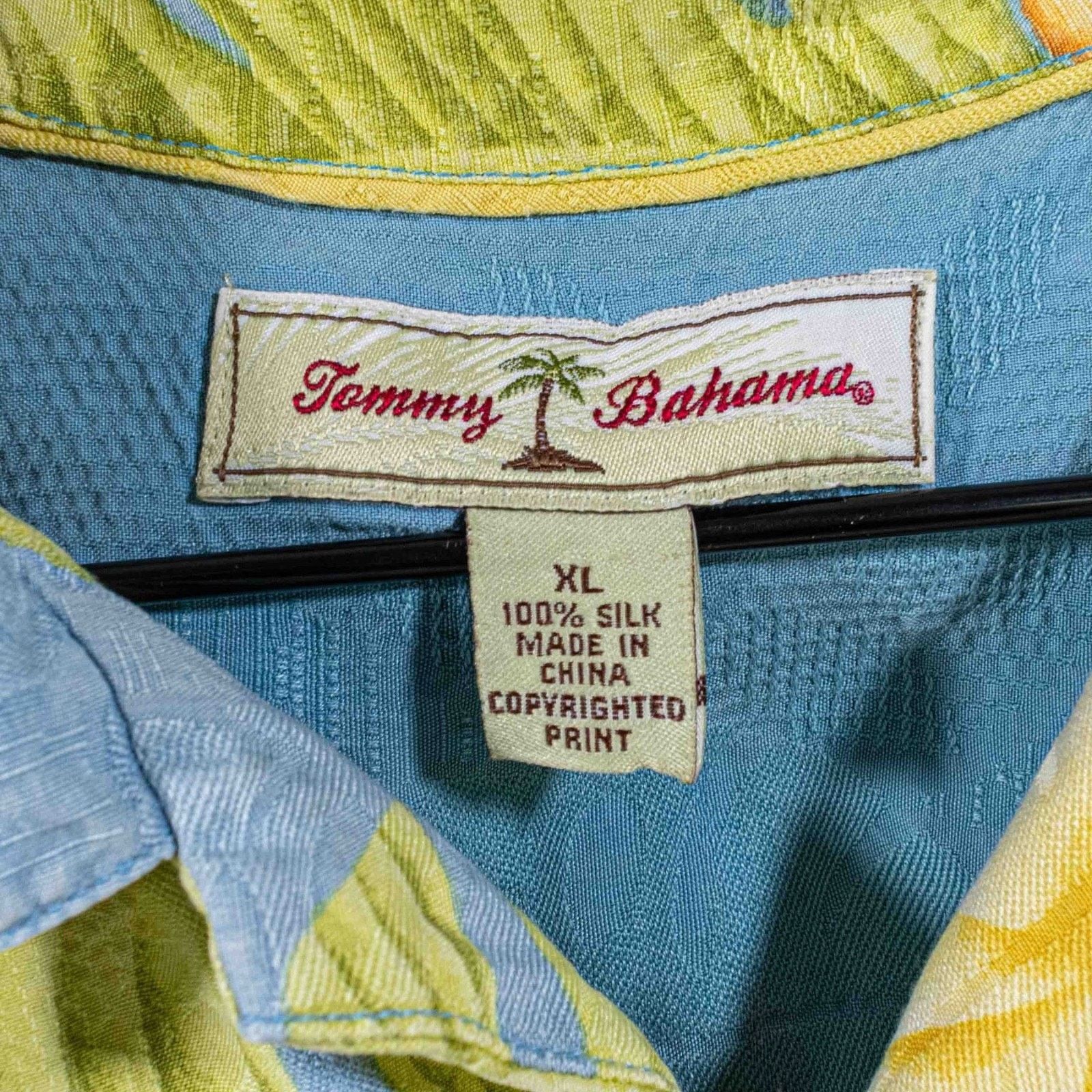 Tommy Bahama Tommy Bahama Silk Hawaiian Shirt XL Floral Camp Collar Loop Size US XL / EU 56 / 4 - 10 Thumbnail
