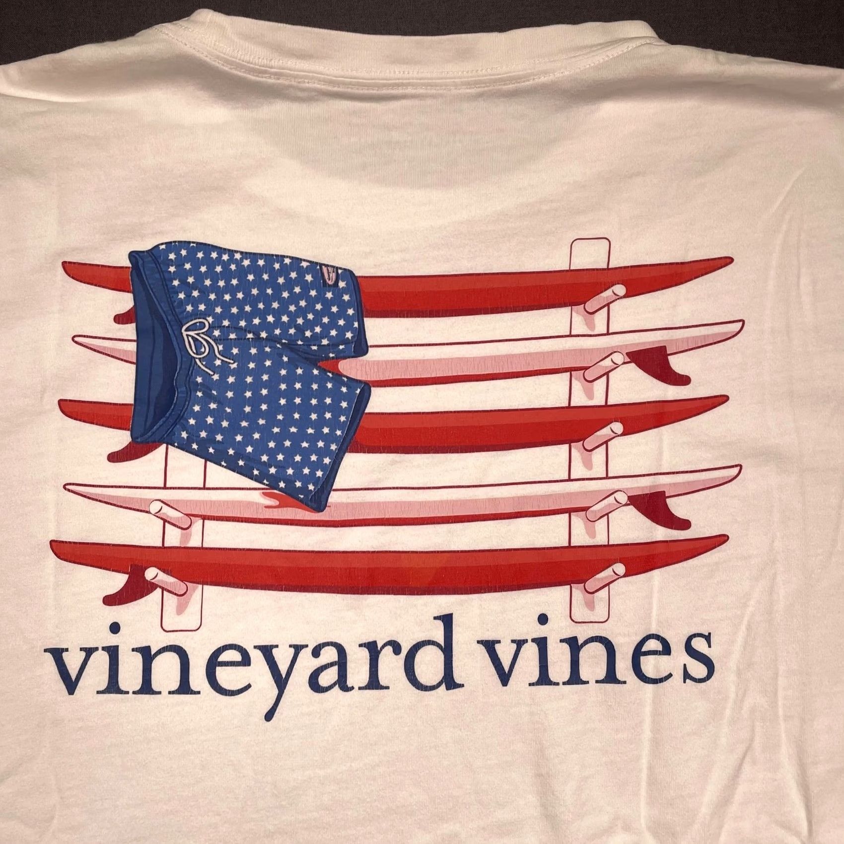 Vineyard Vines Vineyard Vines Shirt Mens Large White USA Flag Surfboards Pocket Graphic Tee Size US L / EU 52-54 / 3 - 2 Thumbnail