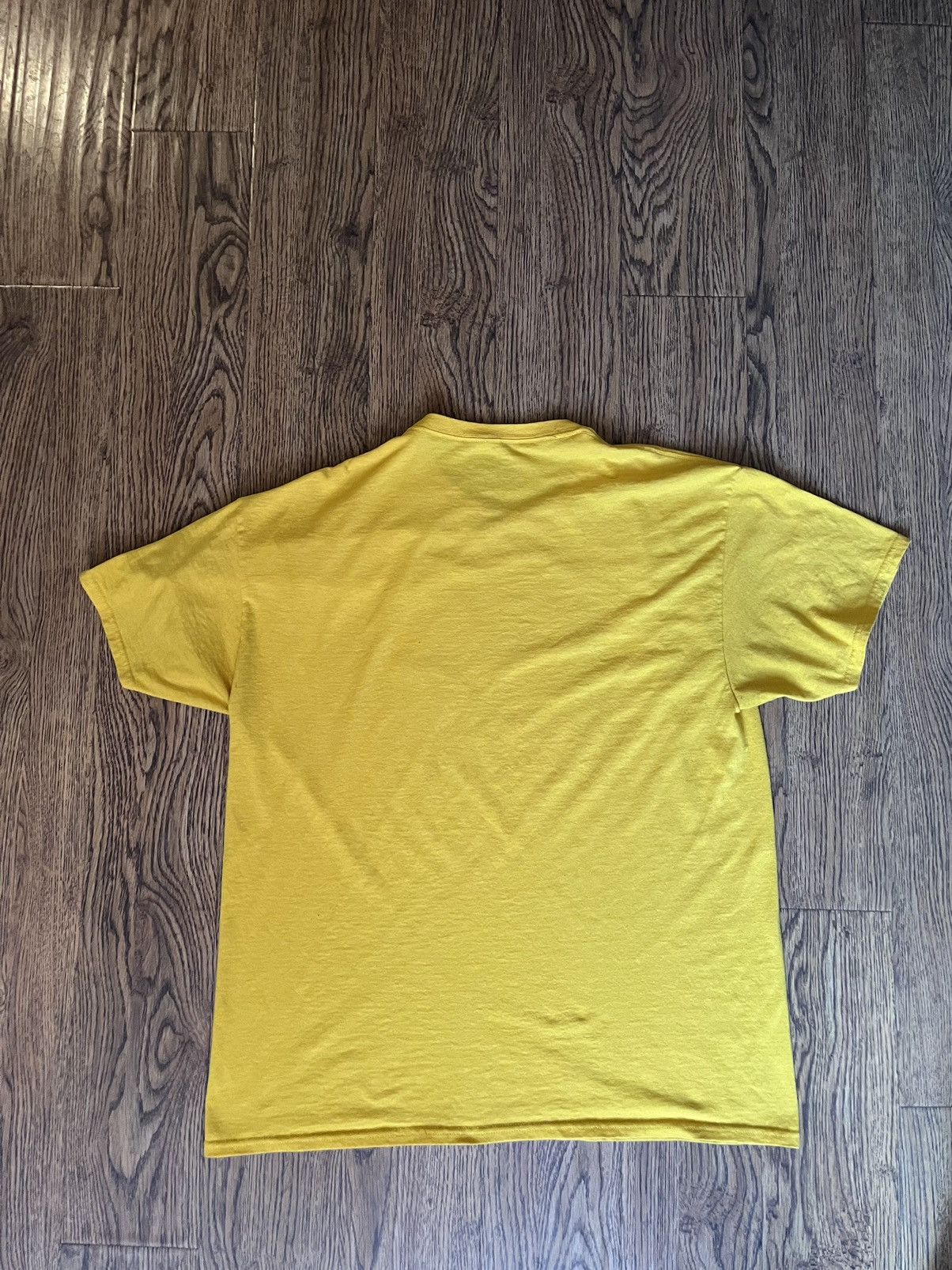 Anime × Cartoon Network × Japanese Brand Rare Anime FLCL Tee Sjort size XL Size US XL / EU 56 / 4 - 2 Thumbnail