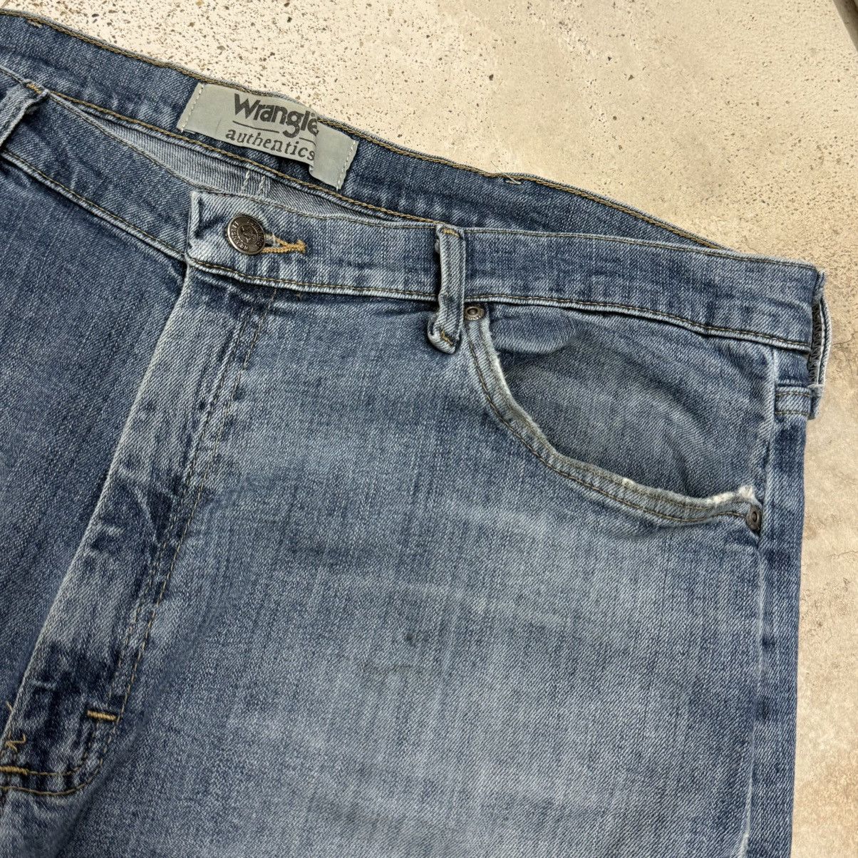 Wrangler Wrangler Authentic Distressed Repair Denim Pants Size US 38 / EU 54 - 8 Thumbnail