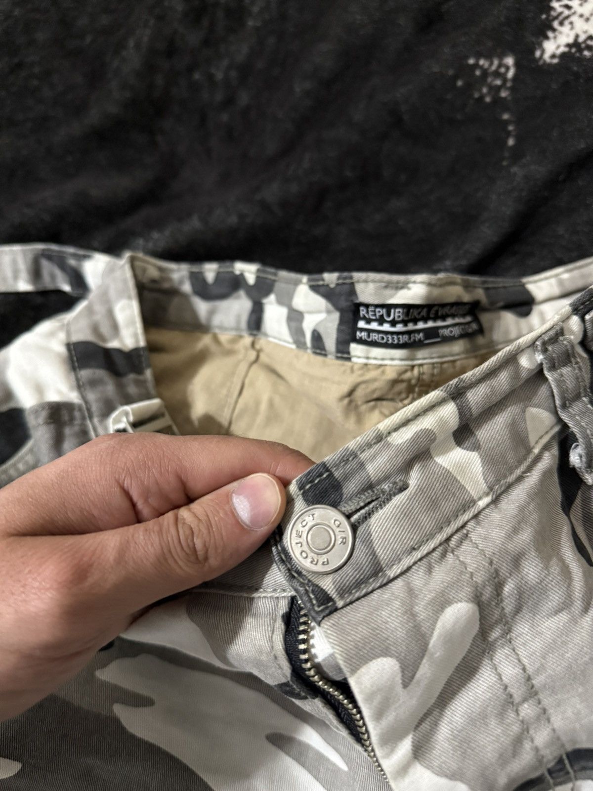 PROJECT G/R × murd333r.fm Project G/R x Murd333r.FM Layered Camo Shorts Size US 31 - 6 Thumbnail