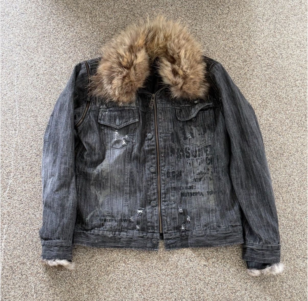 In The Attic In The Attic Denim Jacket Fur Collar rabbit fur y2k grunge Size US L / EU 52-54 / 3 - 1 Thumbnail