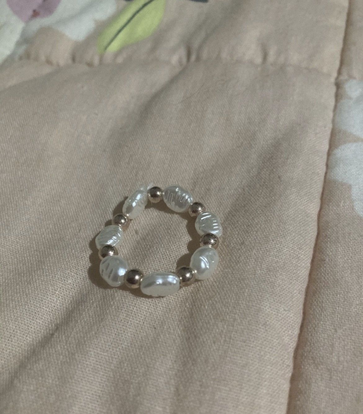 Other Faux pearl beaded ring Size ONE SIZE - 1 Thumbnail