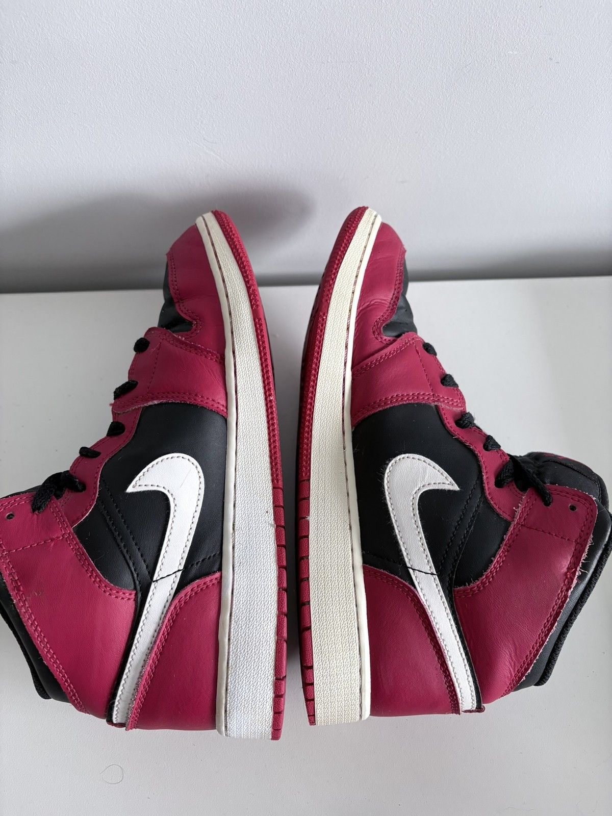 Nike Men's Shoes Nike Air Jordan 1 Mid Gym Red White Size 40 Size US 7 / EU 40 - 8 Thumbnail