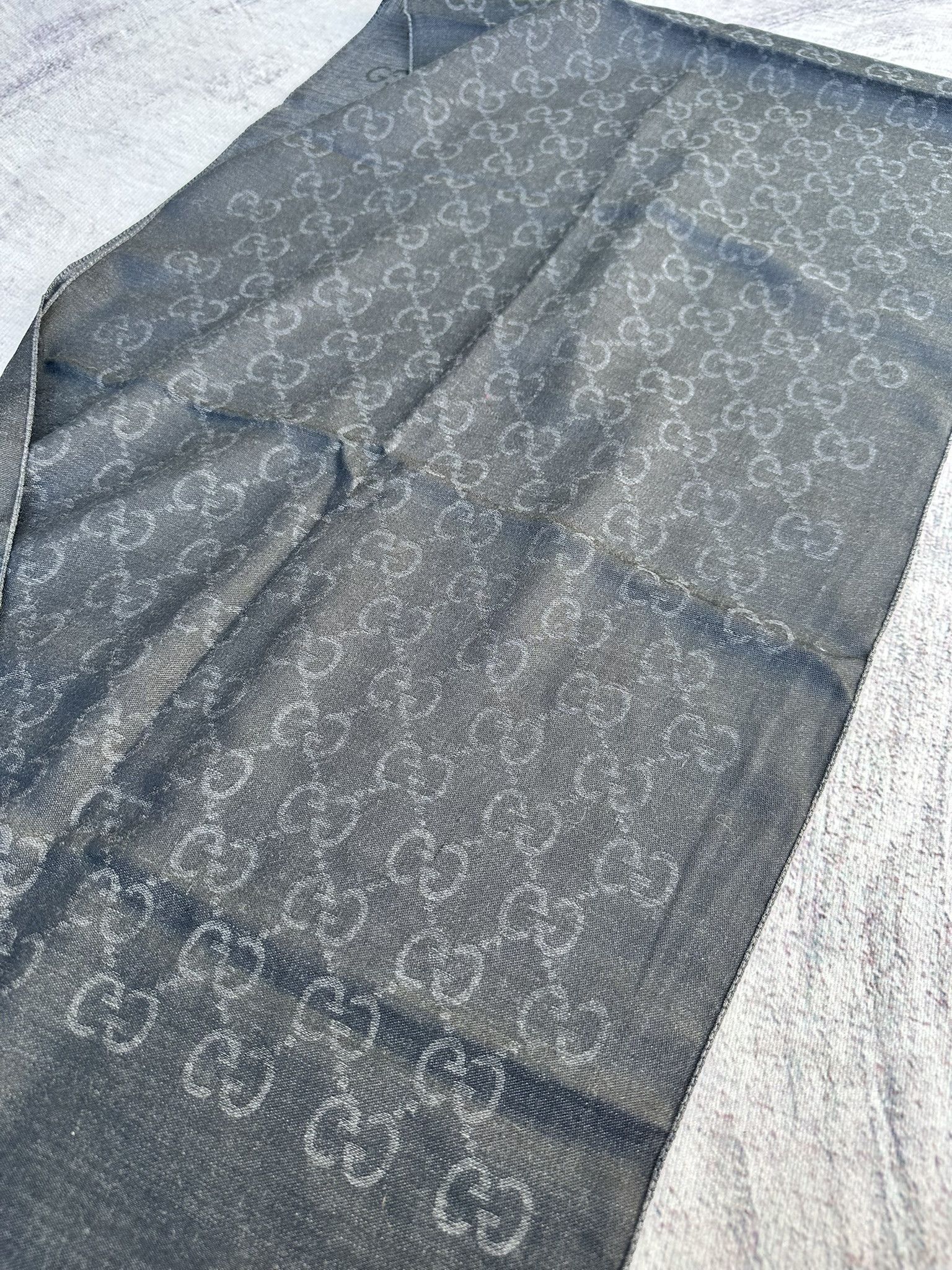 Gucci Gucci Shawl GG Monogram Wool and Silk Gray Logo Size ONE SIZE - 2 Thumbnail