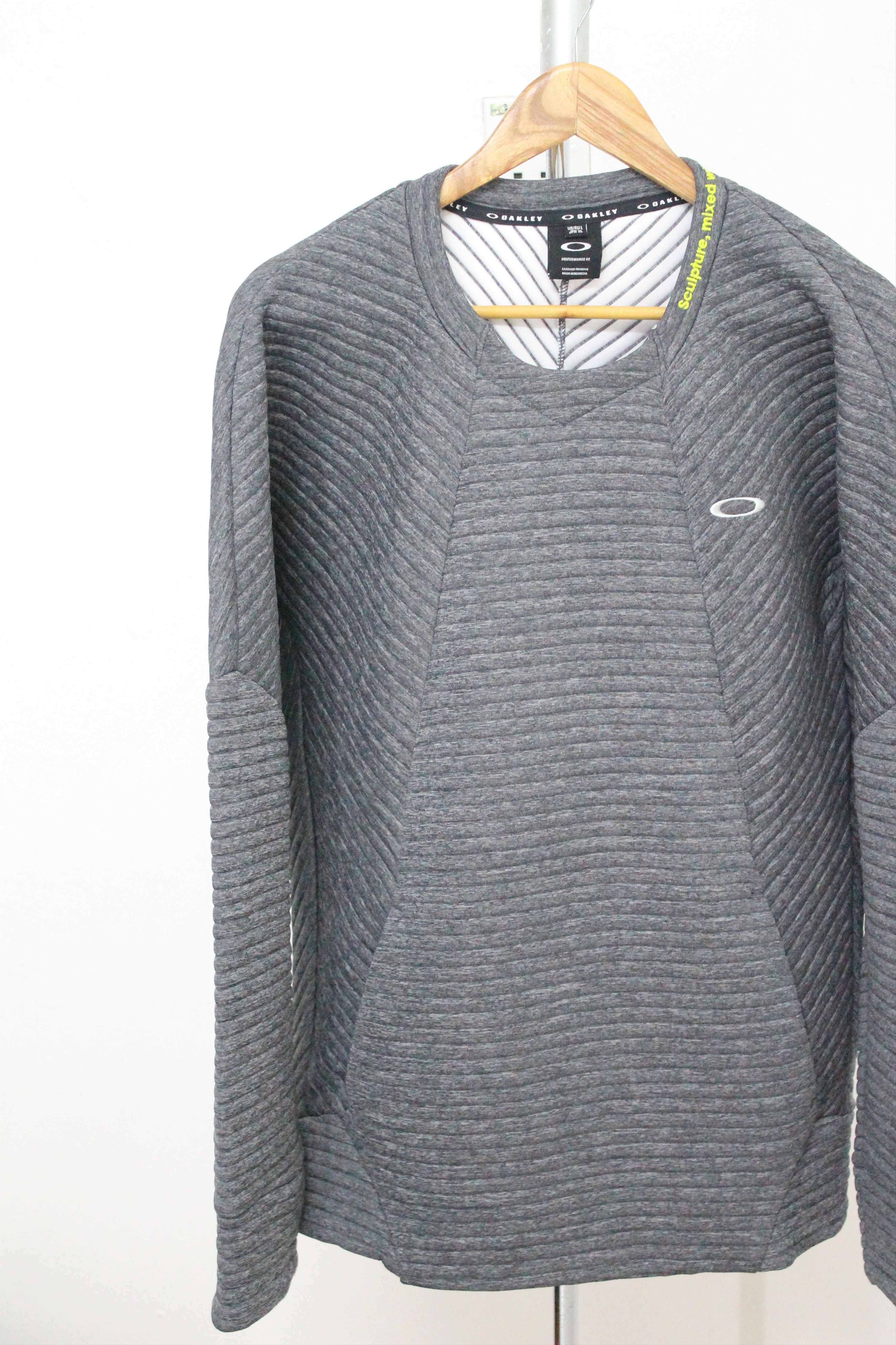 Oakley RARE DESIGN! OAKLEY Sweatshirt. Size US L / EU 52-54 / 3 - 4 Thumbnail