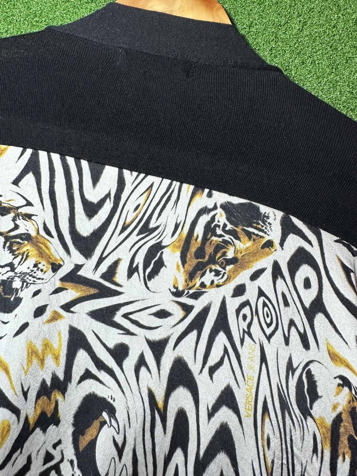 Versace Versace silk cardigan Size M / US 6-8 / IT 42-44 - 4 Thumbnail