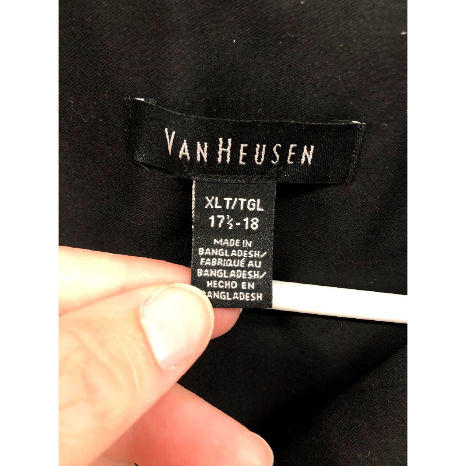 Van Heusen Van Heusen Shirt XL Mens Black Long Sleeve Spread Collar Button-Up Casual Classic Modern Size US XL / EU 56 / 4 - 7 Thumbnail