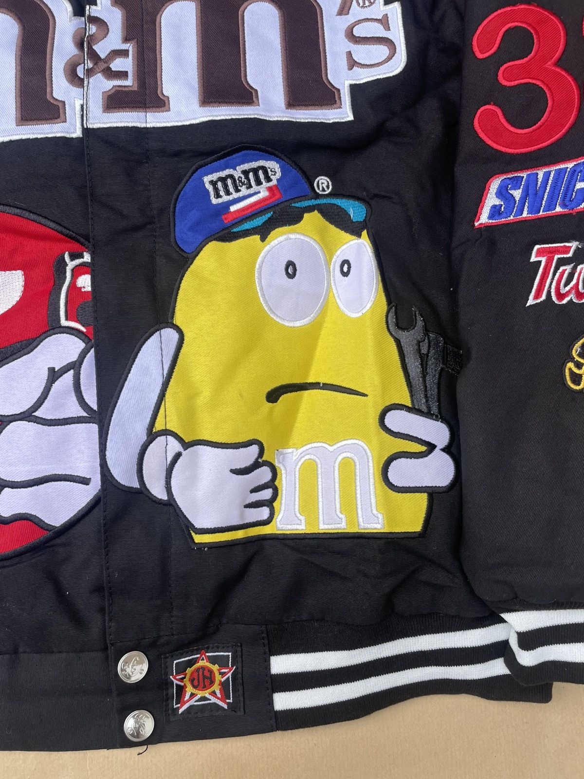 NASCAR × Vintage 🆘Rare🆘 Vintage JH Design M&M's NASCAR racing jacket Size US M / EU 48-50 / 2 - 7 Thumbnail