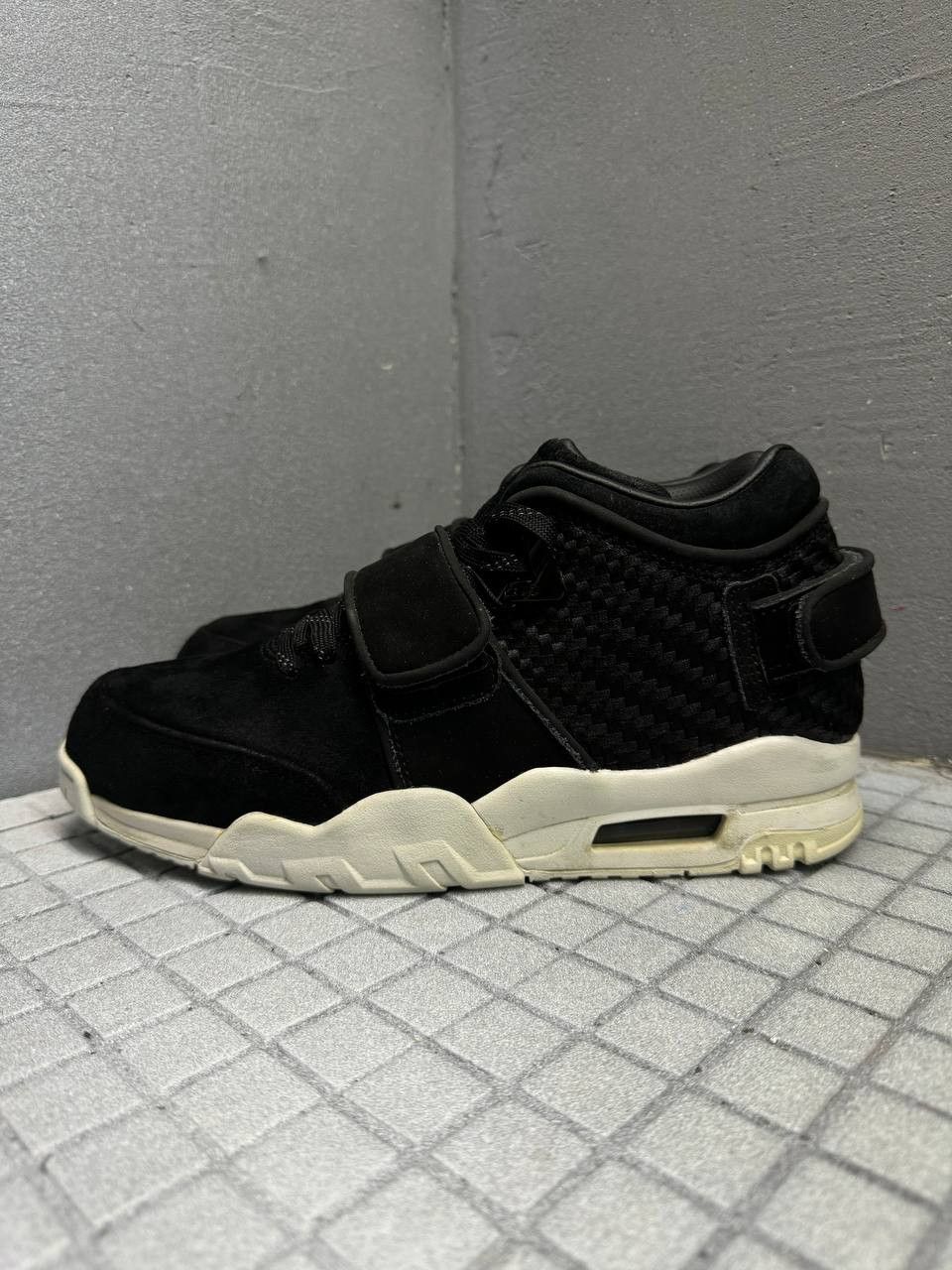 Nike Nike Air Victor Cruz Size US 9.5 / EU 42-43 - 3 Thumbnail