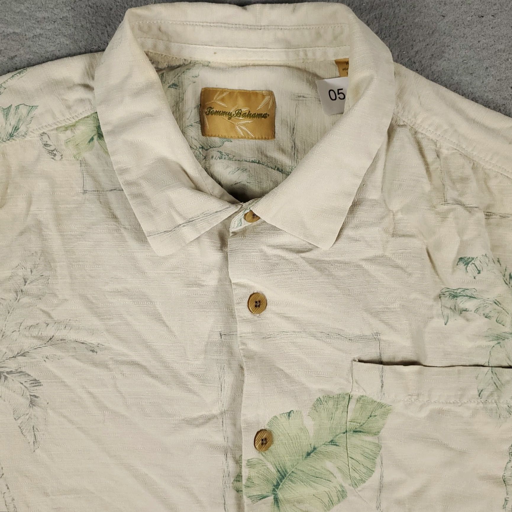 Tommy Bahama Tommy Bahama Shirt Mens XL Beige Silk Hawaiian Button-Up Short Sleeve Aloha Mens Size US XL / EU 56 / 4 - 2 Thumbnail