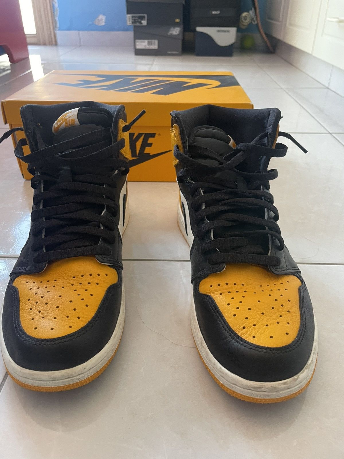 Jordan Brand × Nike AIR JORDAN 1 TAXI Size US 10 / EU 43 - 3 Thumbnail