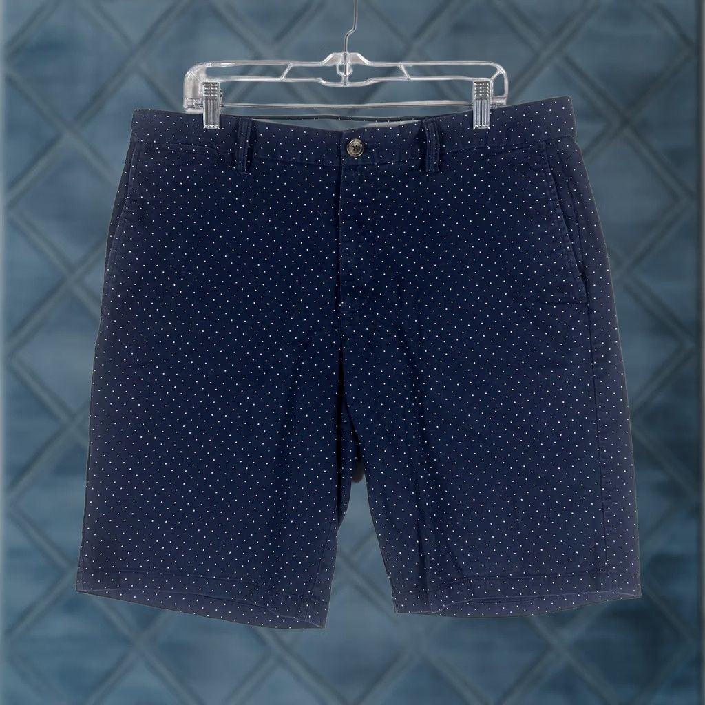 Old Navy Old Navy Shorts Slim Polka Dot Mens 36 Chino Casual Cotton Spandex Mid Rise Inseam 10in Size US 36 / EU 52 - 1 Thumbnail