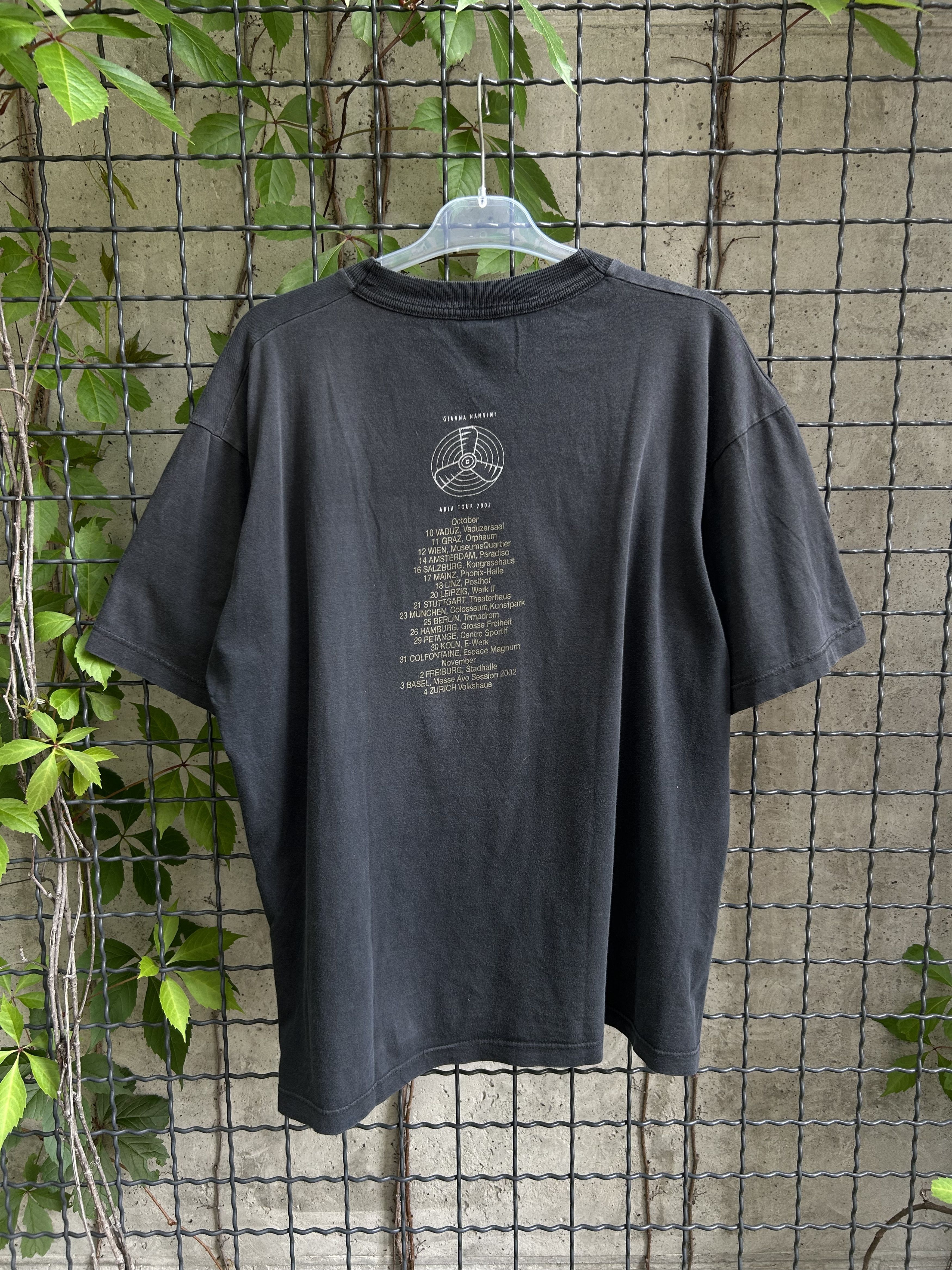 Band Tees Vintage 2002 Gianna Nannini Aria Tour T-shirt Size US XL / EU 56 / 4 - 2 Thumbnail