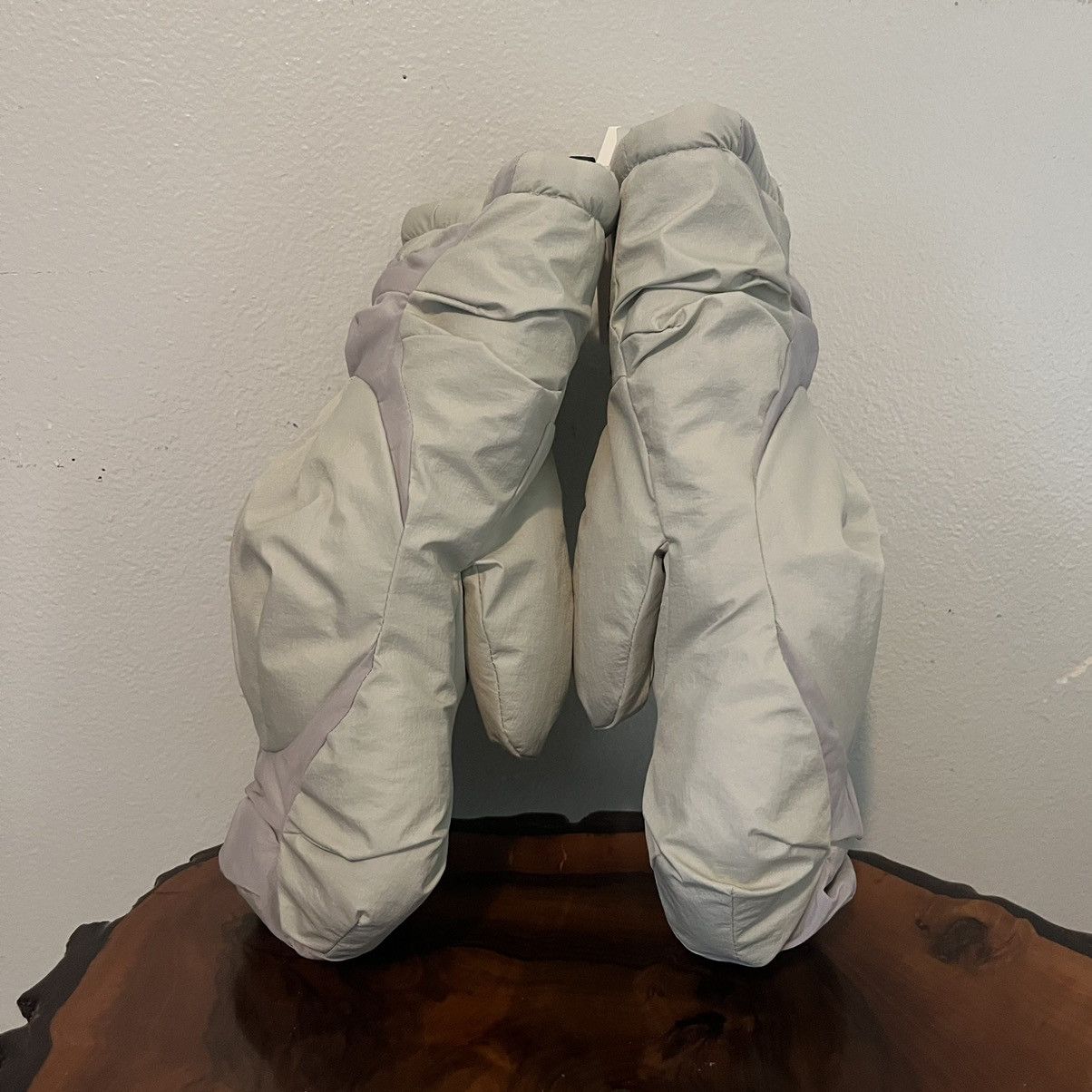 POST ARCHIVE FACTION (PAF) 4.0+ Down Gloves “Left” Size ONE SIZE - 8 Thumbnail
