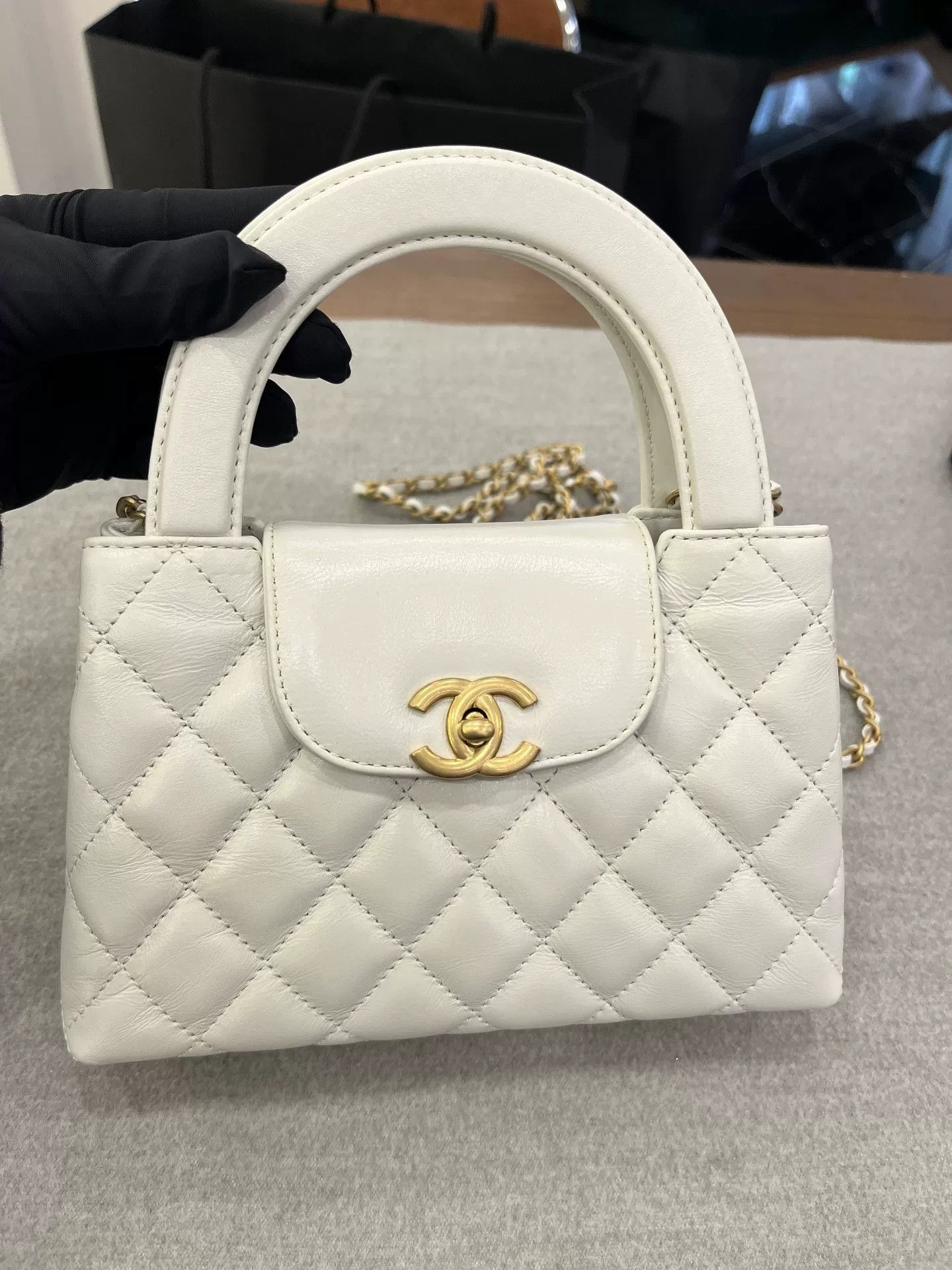 Chanel Pre-loved Bag Very good condition Size ONE SIZE - 1 Thumbnail