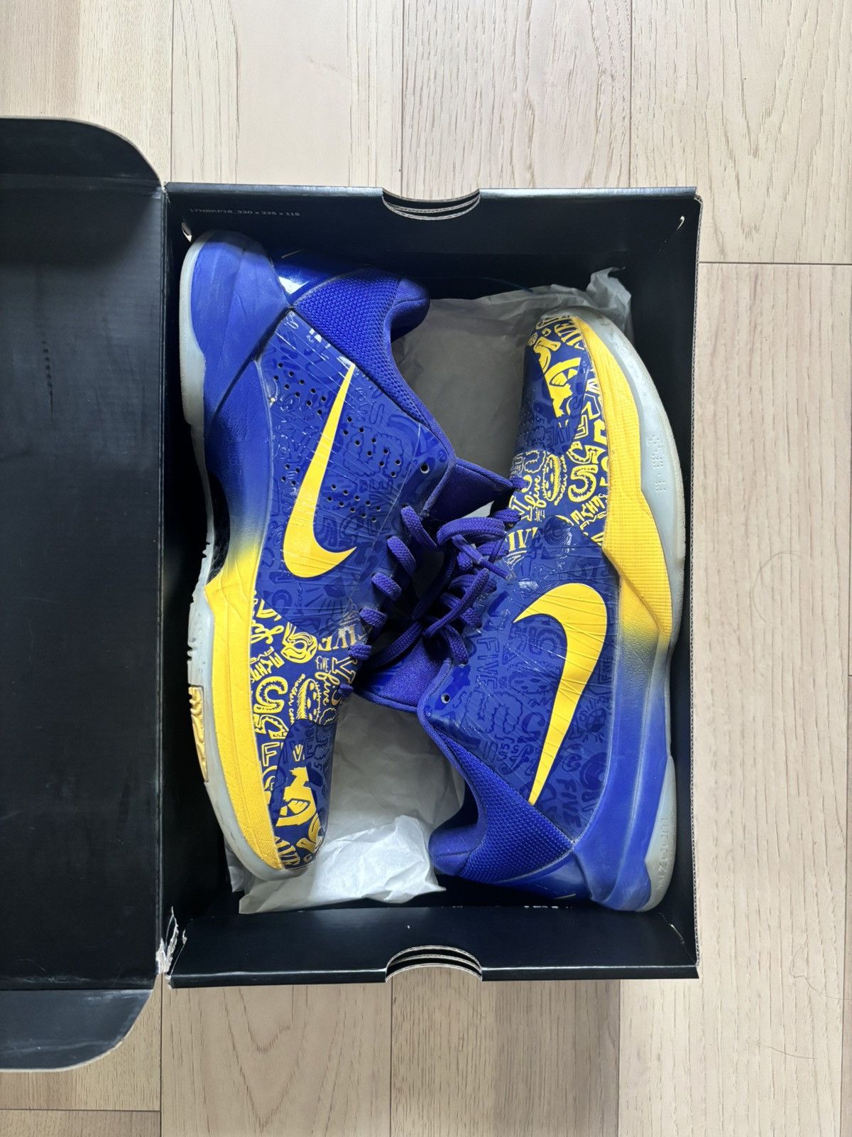 Nike Kobe 5 protro 5 Rings Size US 9.5 / EU 42-43 - 1 Thumbnail