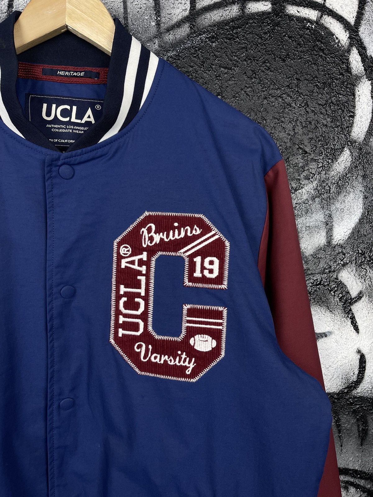 Vintage UCLA Y2K Los Angles College Bomber Jacket Men’s Size Large Size US L / EU 52-54 / 3 - 4 Thumbnail