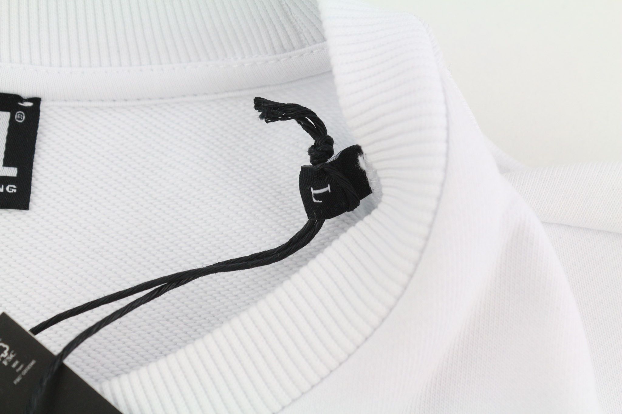 Diesel S-GIRDUK L White Patch Pocket Crew Neck Sweatshirt 40354 Size US L / EU 52-54 / 3 - 6 Thumbnail