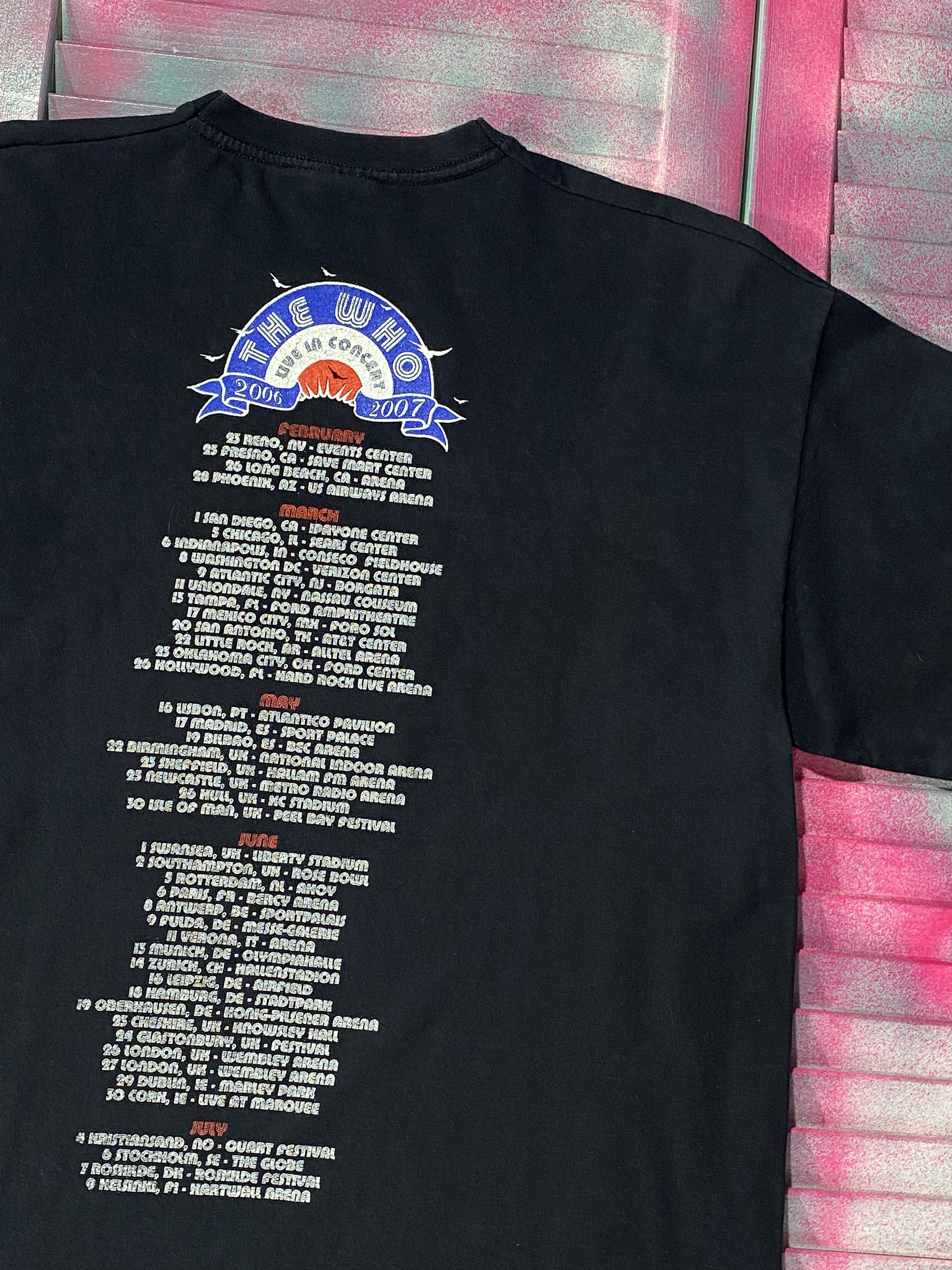 Band Tees Vintage Y2K THE WHO Live in concert promo t-shirt Size US M / EU 48-50 / 2 - 4 Thumbnail