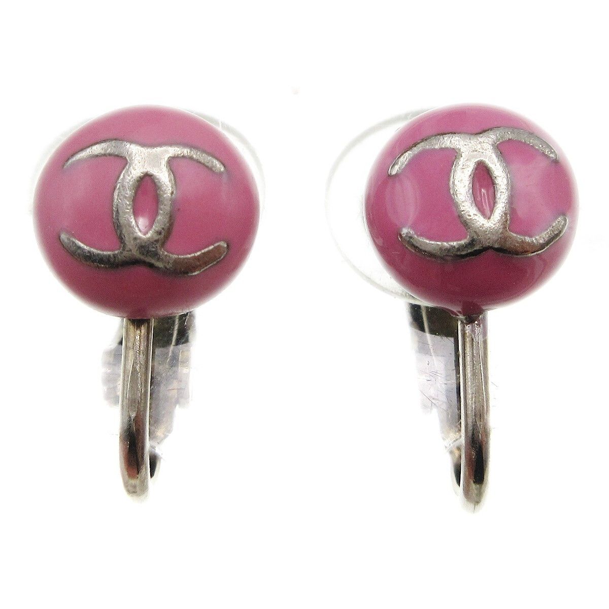 Chanel Chanel CC Round Clip-On Enamel with Metal Size ONE SIZE - 1 Thumbnail