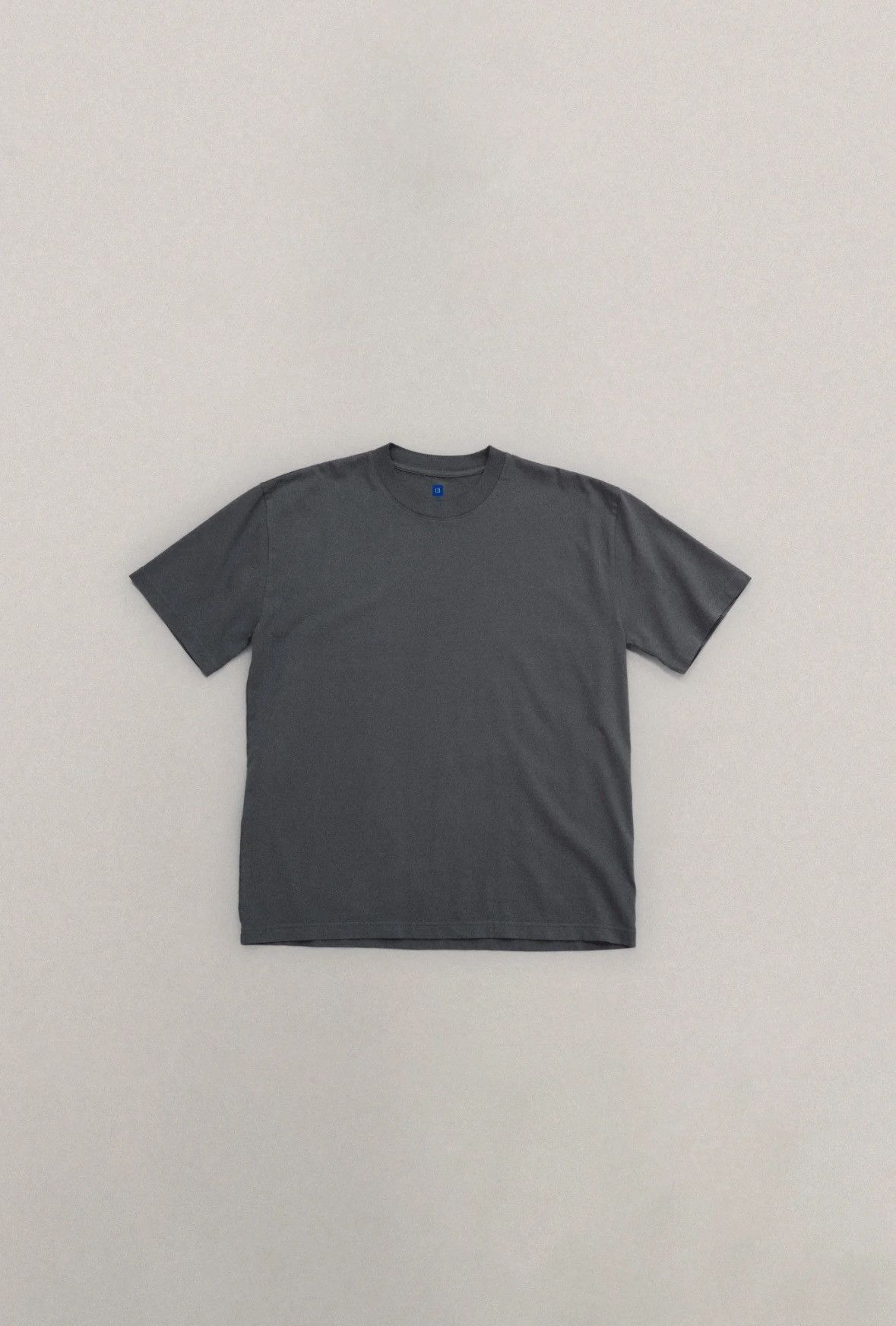 Yeezy Dark Grey Yeezy Shirt Size US L / EU 52-54 / 3 - 1 Preview