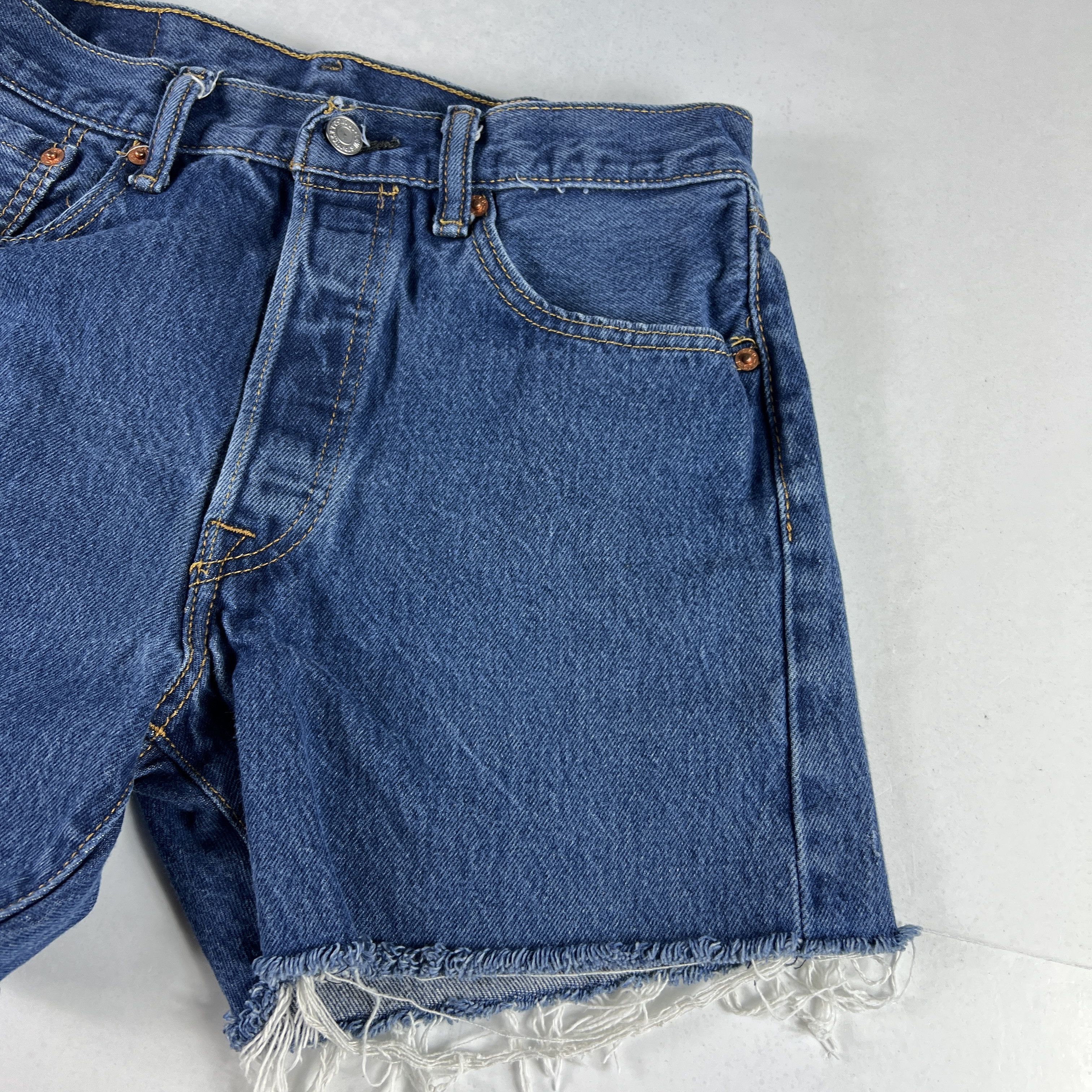 Levi's Levi's Jean Shorts 501 Straight Cut Off Frayed Denim Jorts Size US 30 / EU 46 - 3 Thumbnail