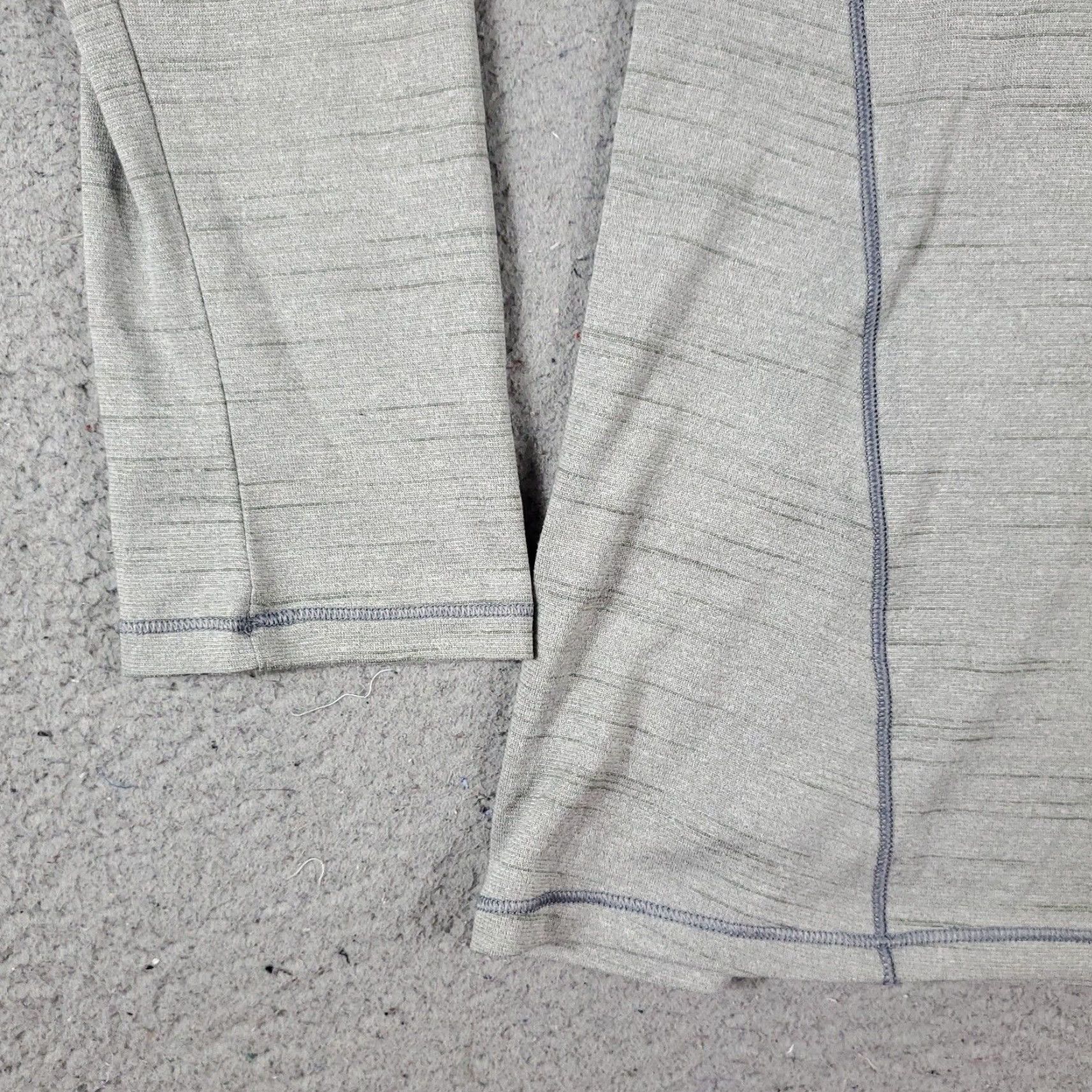 Under Armour Under Armour Women's Active Long Sleeve 1/2 Zip Shirt Medium Gray Size M / US 6-8 / IT 42-44 - 3 Thumbnail
