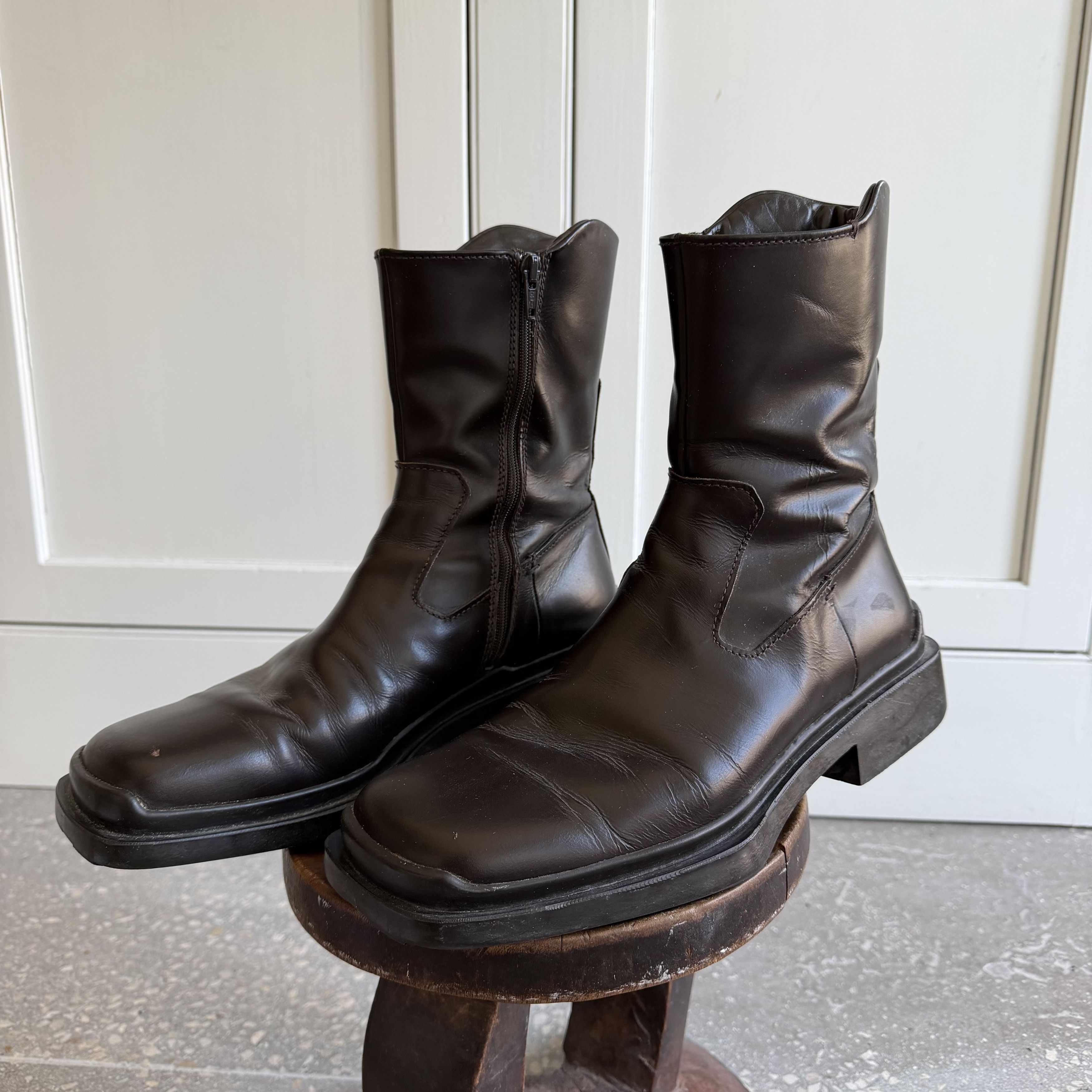 Prada Prada FW1999 Black Leather Square Toe Size US 7 / EU 40 - 9 Thumbnail