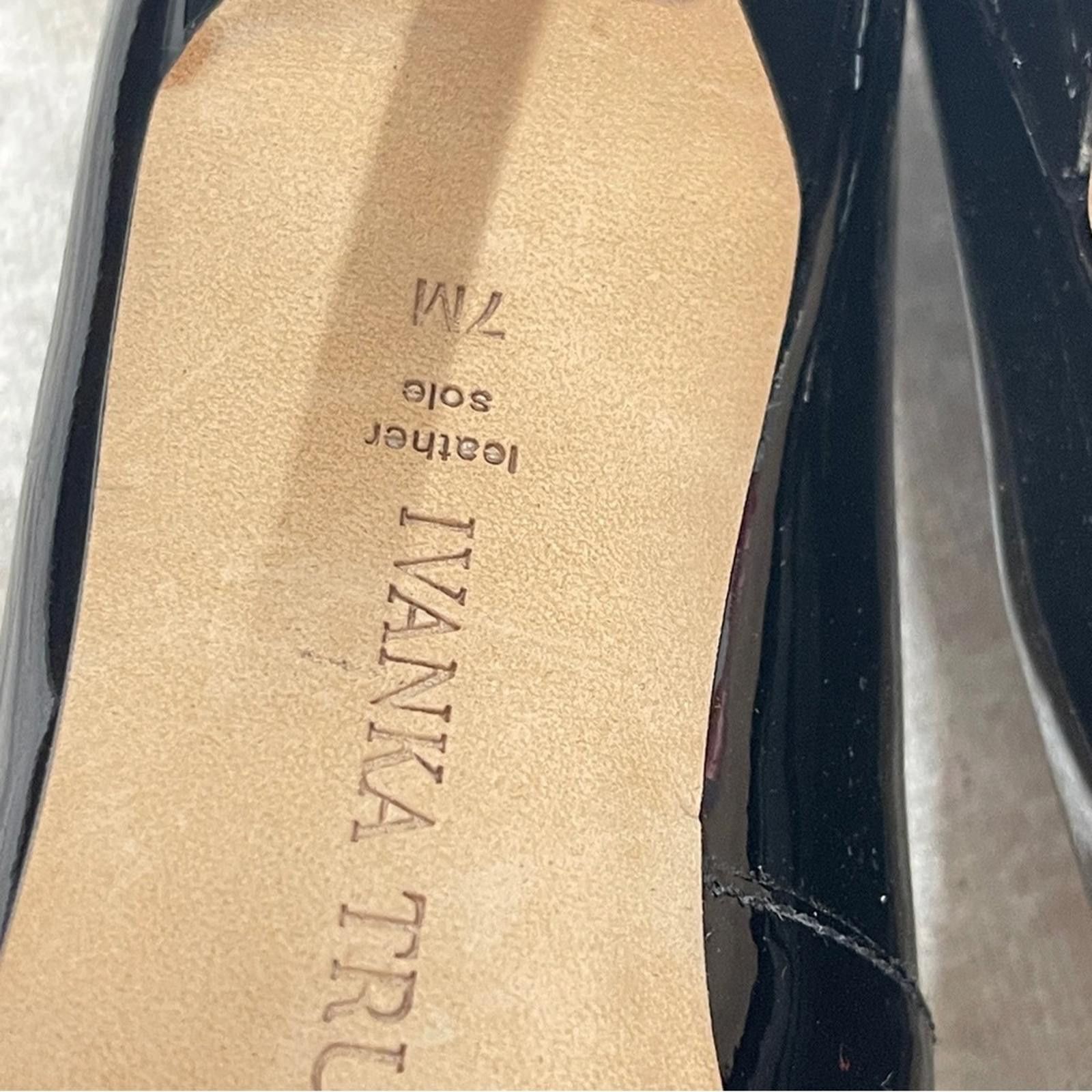 Other Ivanka Trump pointed toe Black Leather Pumps in size 7 Size US 7 / IT 37 - 8 Thumbnail