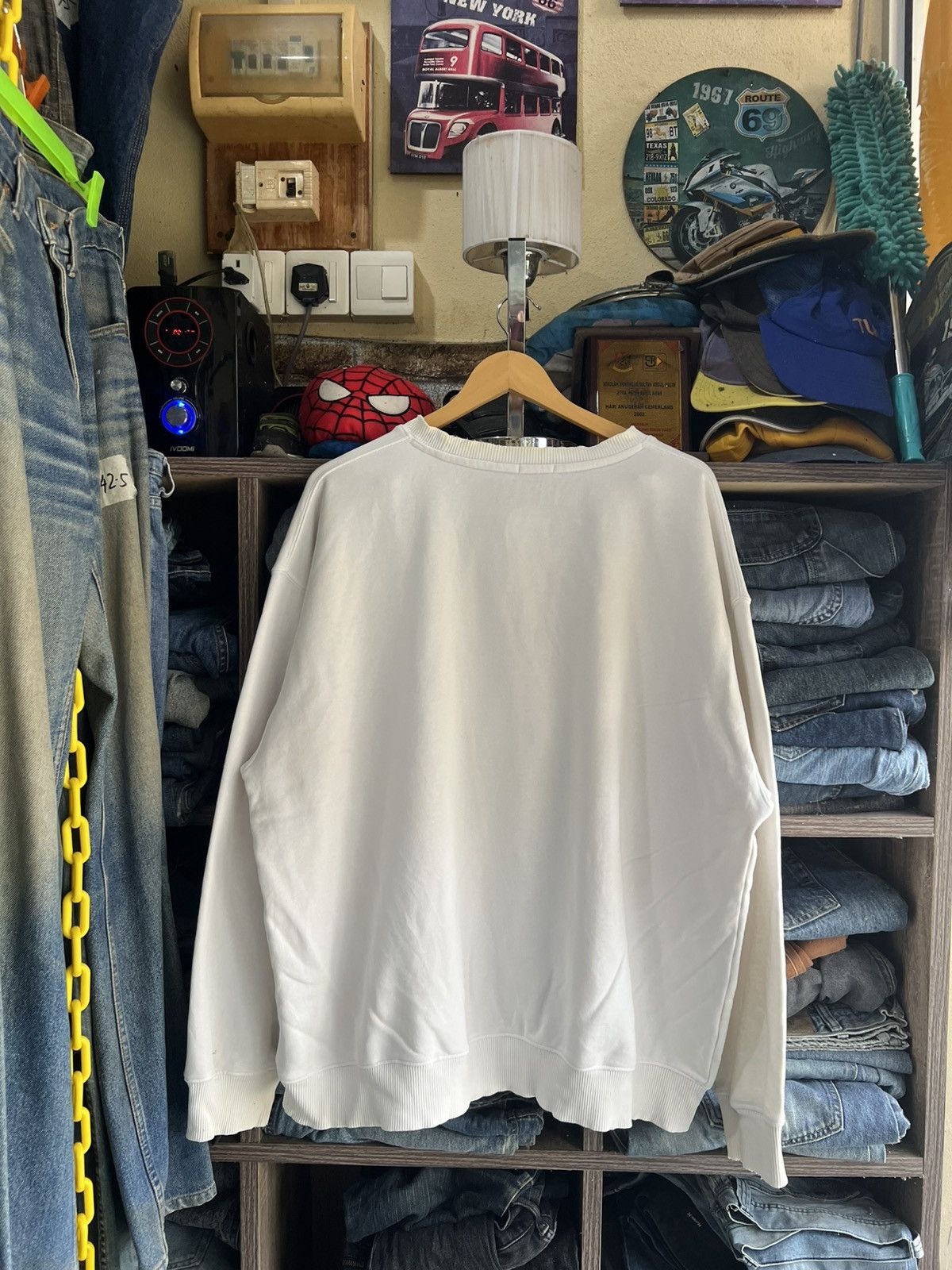 GU 🔥2017 Gu x Nirvana Crewneck Sweatshirt Size US XXL / EU 58 / 5 - 3 Thumbnail