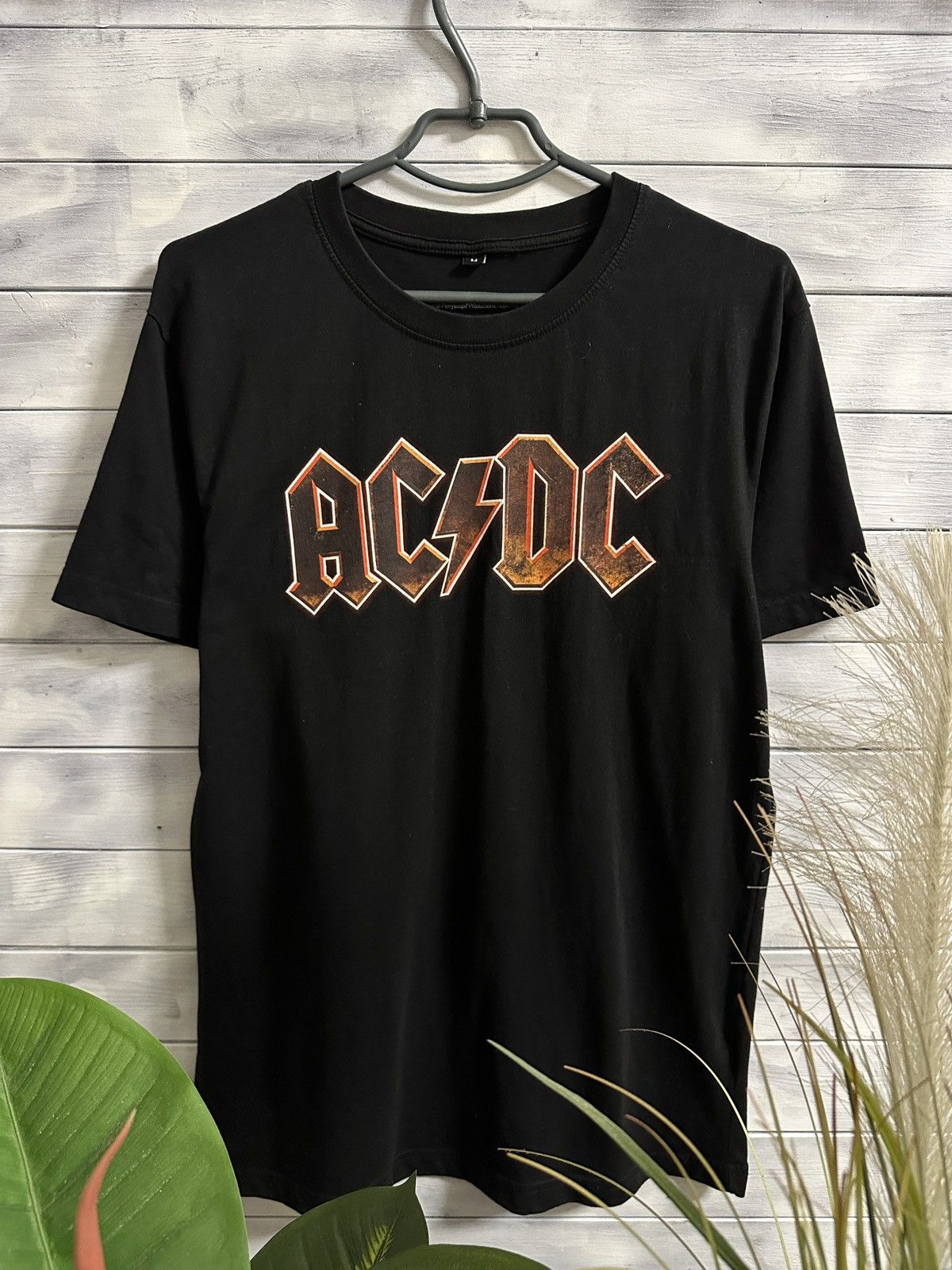 Band Tees Rare Rock T-Shirt AC/DC Bug Logo 2020. Size US M / EU 48-50 / 2 - 1 Thumbnail