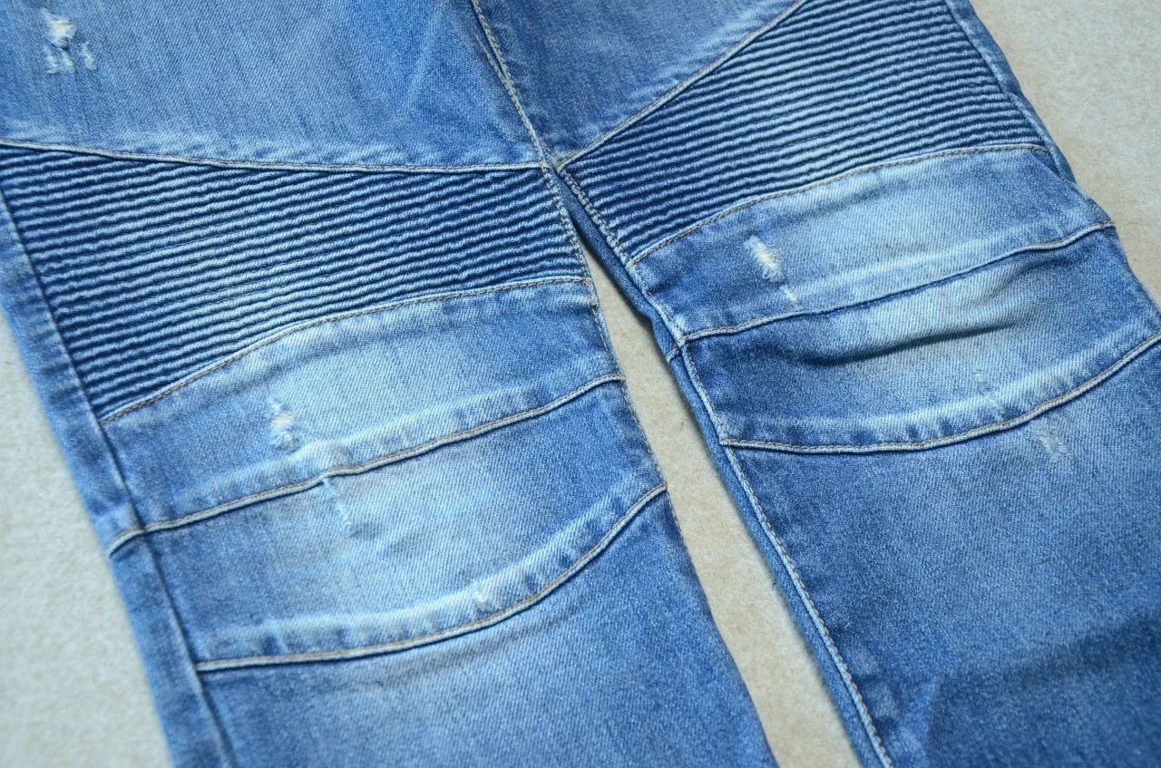 Balmain Balmain 18SS Biker Knee Pleat Washed Jeans Size US 31 - 3 Thumbnail