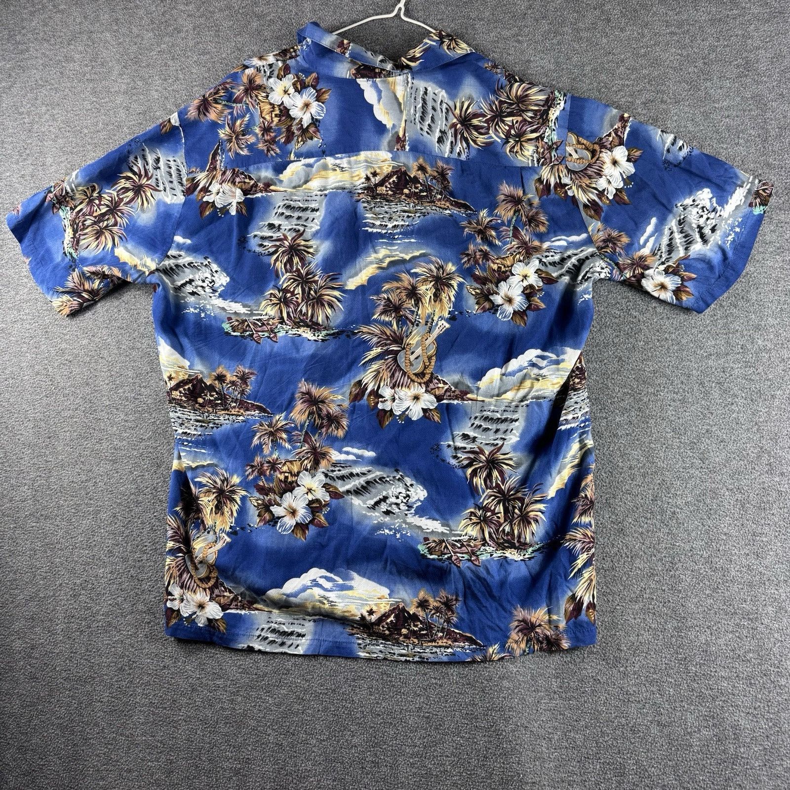 Hilo Hattie Hilo Hattie Hawaiian Shirt Floral Tropical Beach Men’s SZ XL Size US XL / EU 56 / 4 - 7 Thumbnail