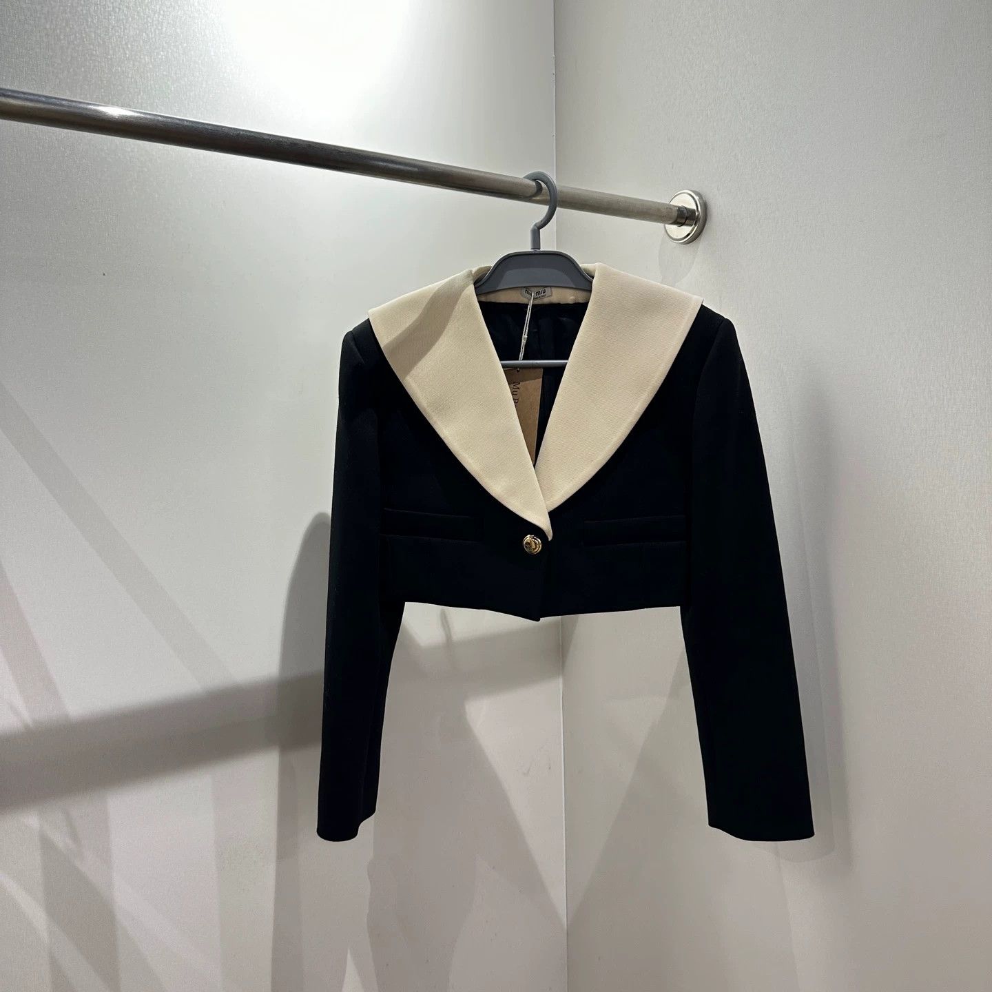 Miu Miu MIU MIU Lapel Bicolor Black White Short Jacket 38 Size XS / US 0-2 / IT 36-38 - 1 Thumbnail
