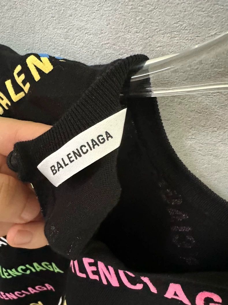 Balenciaga Balenciaga Short Sleeve Slim Sweater with Colorful Logo an Size S / US 4 / IT 40 - 6 Thumbnail