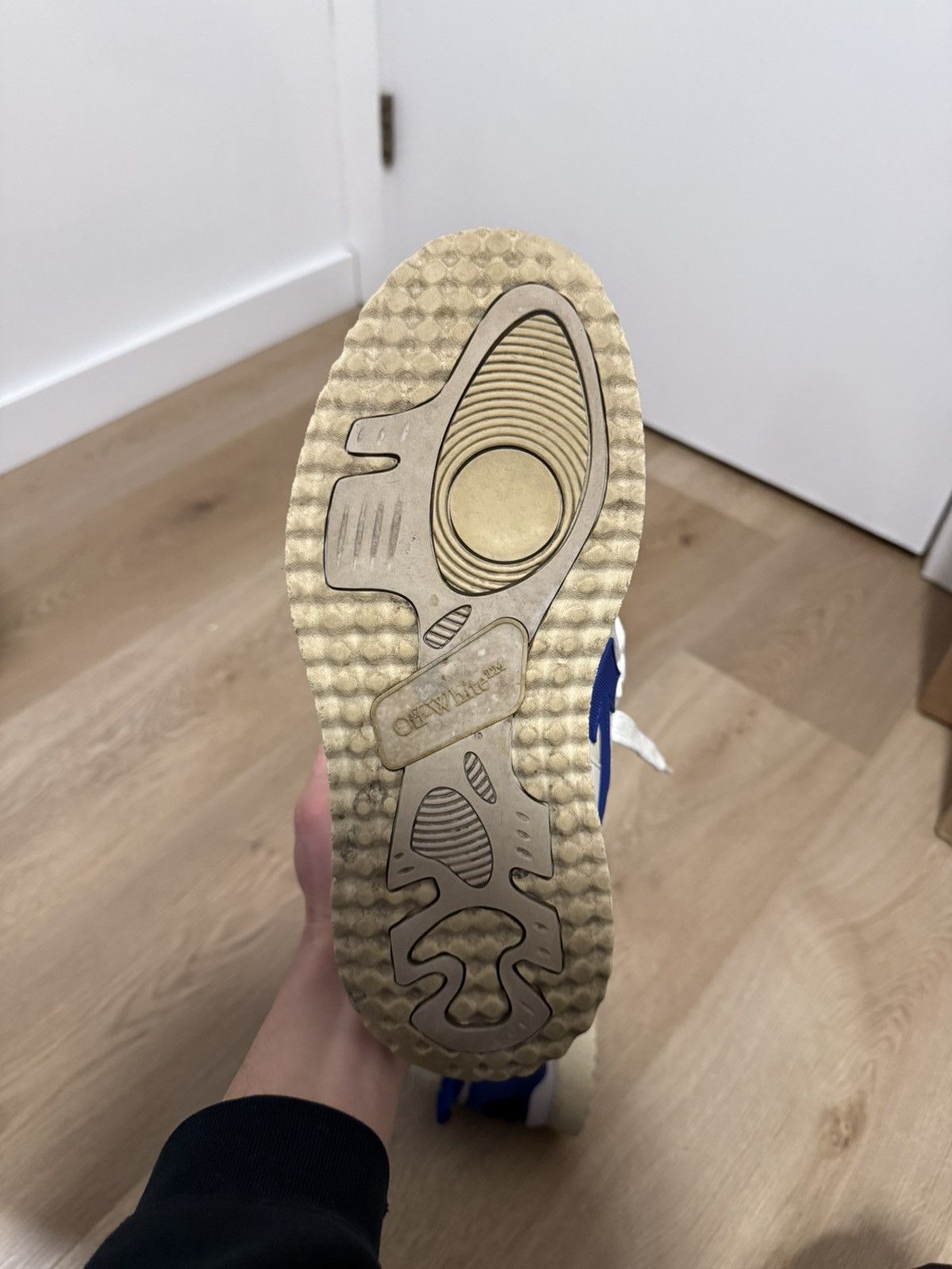 Off-White Off-White Mid Top Sponge Sneaker Size US 10 / EU 43 - 6 Thumbnail