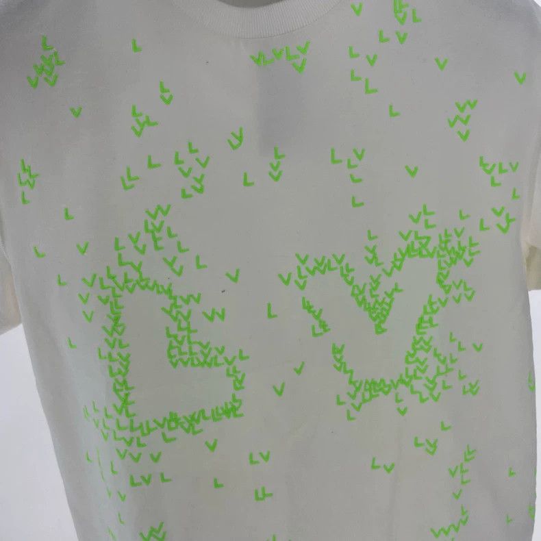 Louis Vuitton Louis Vuitton White and green embroidered airplane short s Size US XS / EU 42 / 0 - 1 Thumbnail